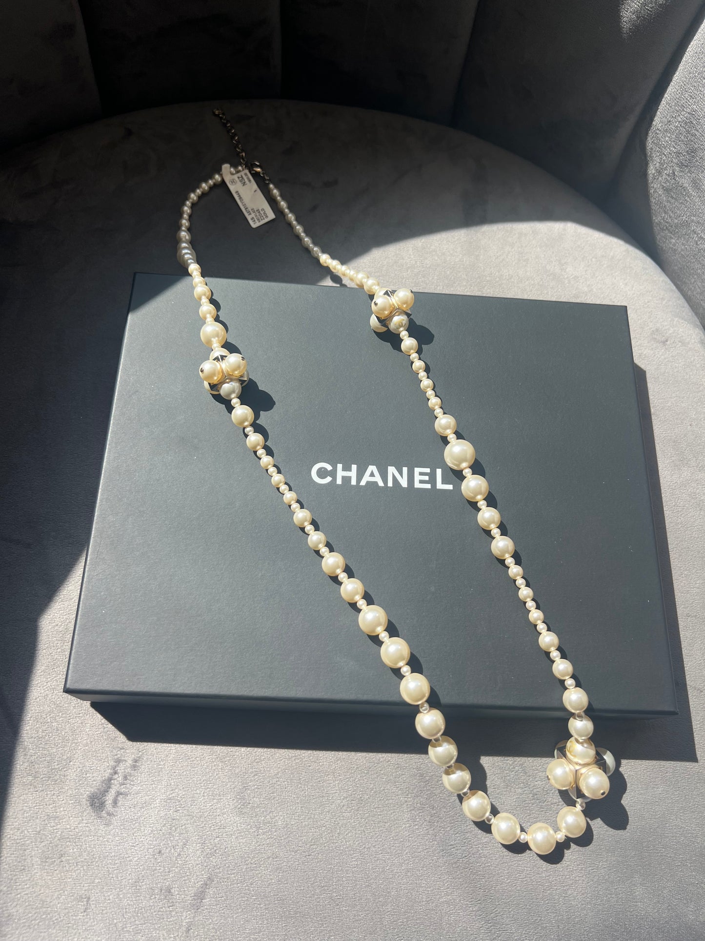 CHANEL Pearl And Cocomark Cube Classic Necklace