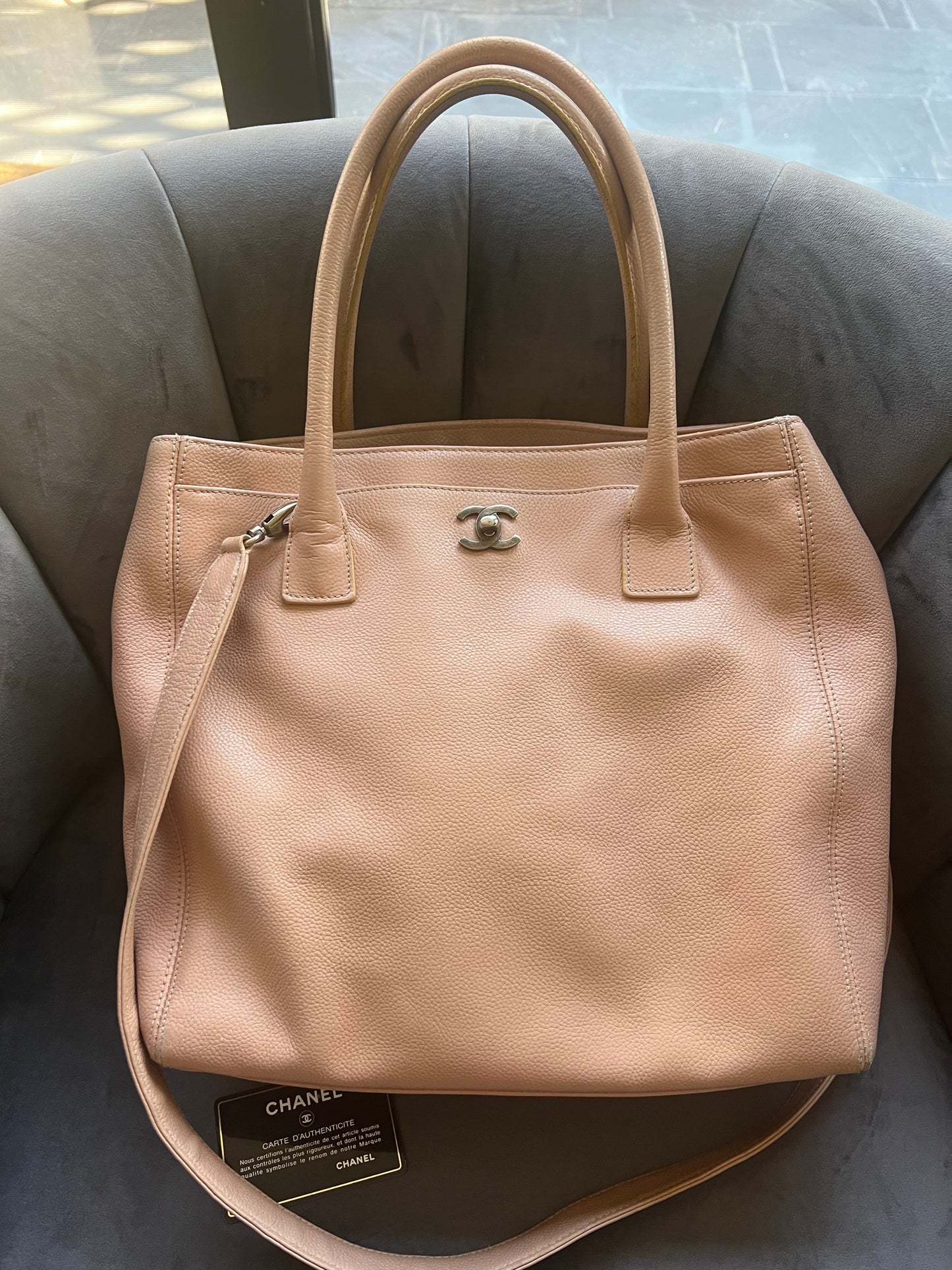 Vintage Chanel Cerf Tote beige