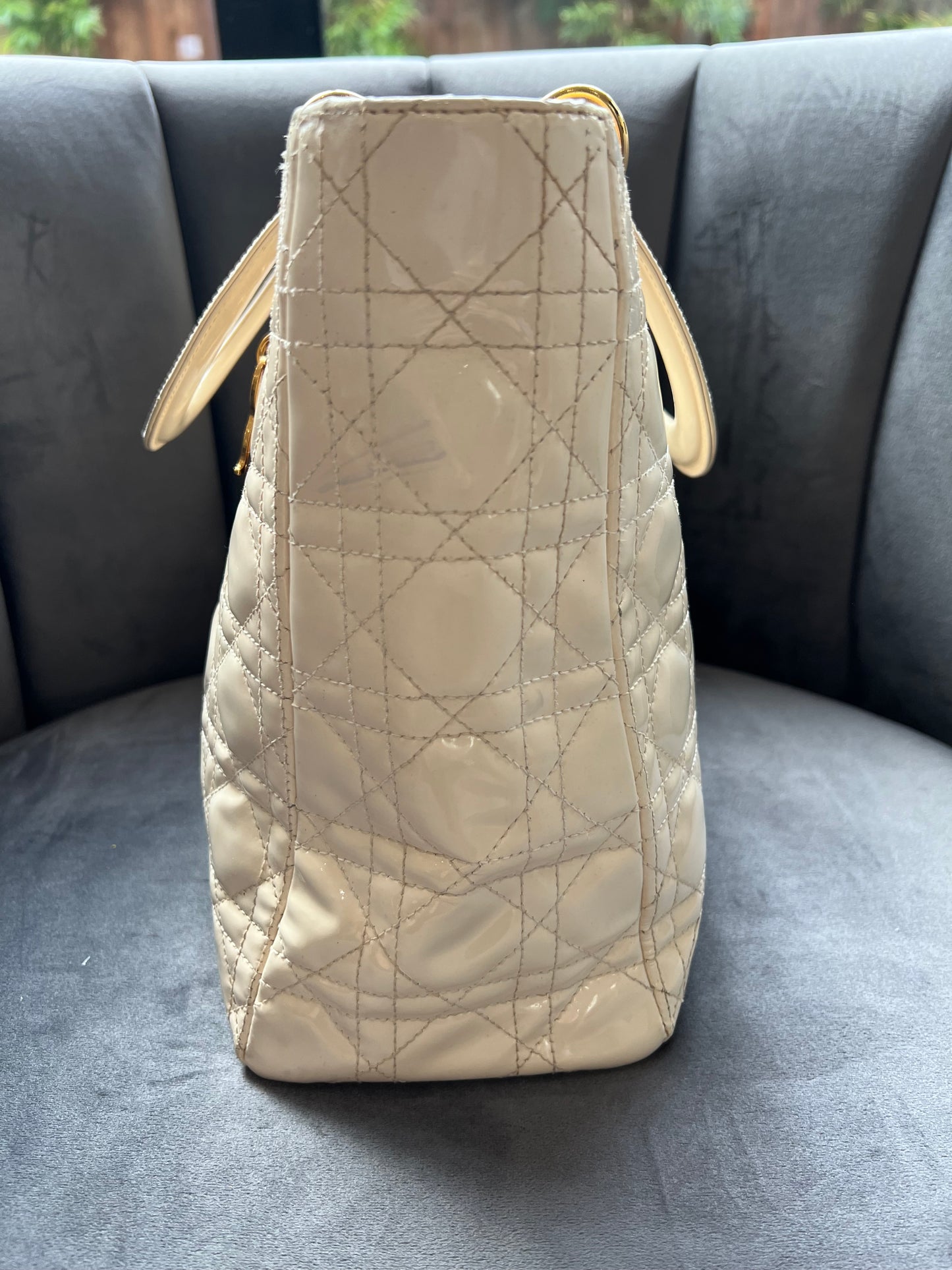 CHRISTIAN DIOR Patent Cannage Large Lady Dior Ivory