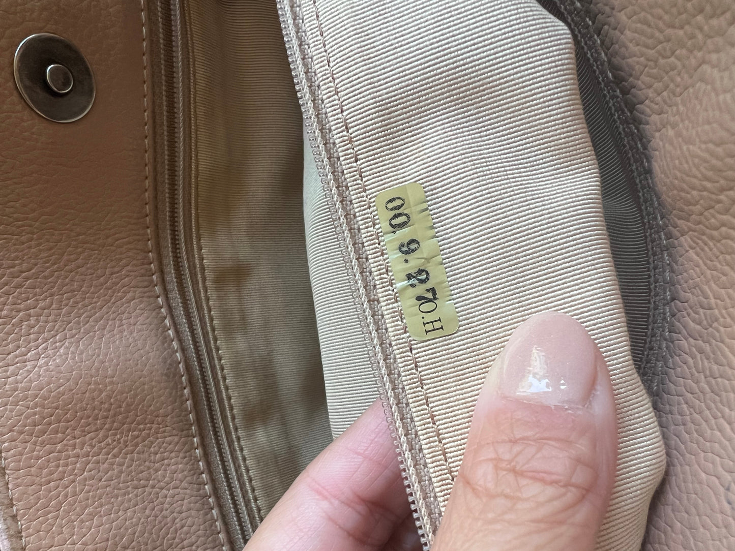 Vintage Chanel Cerf Tote beige