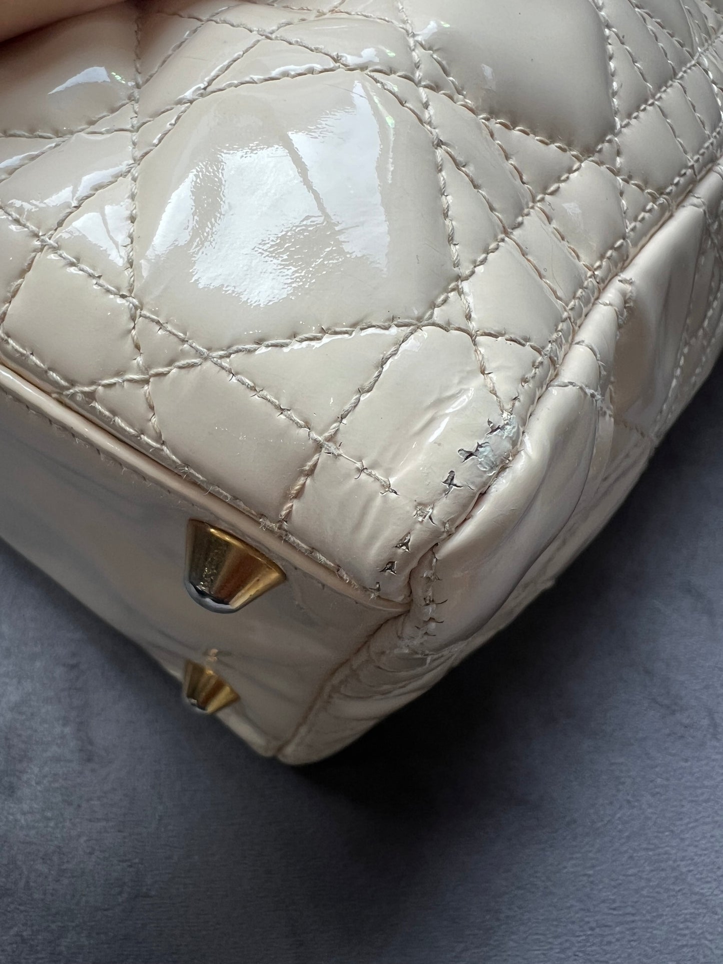 CHRISTIAN DIOR Patent Cannage Large Lady Dior Ivory