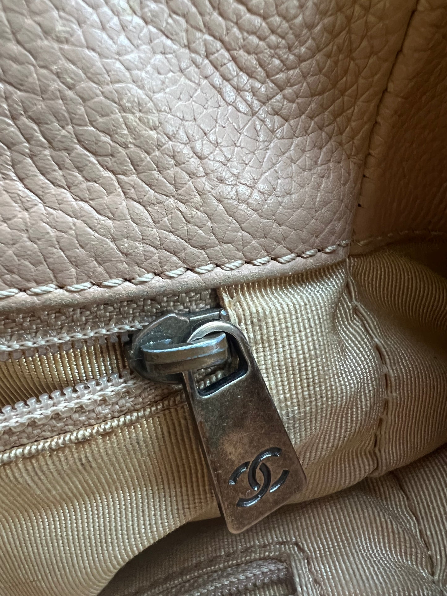 Vintage Chanel Cerf Tote beige