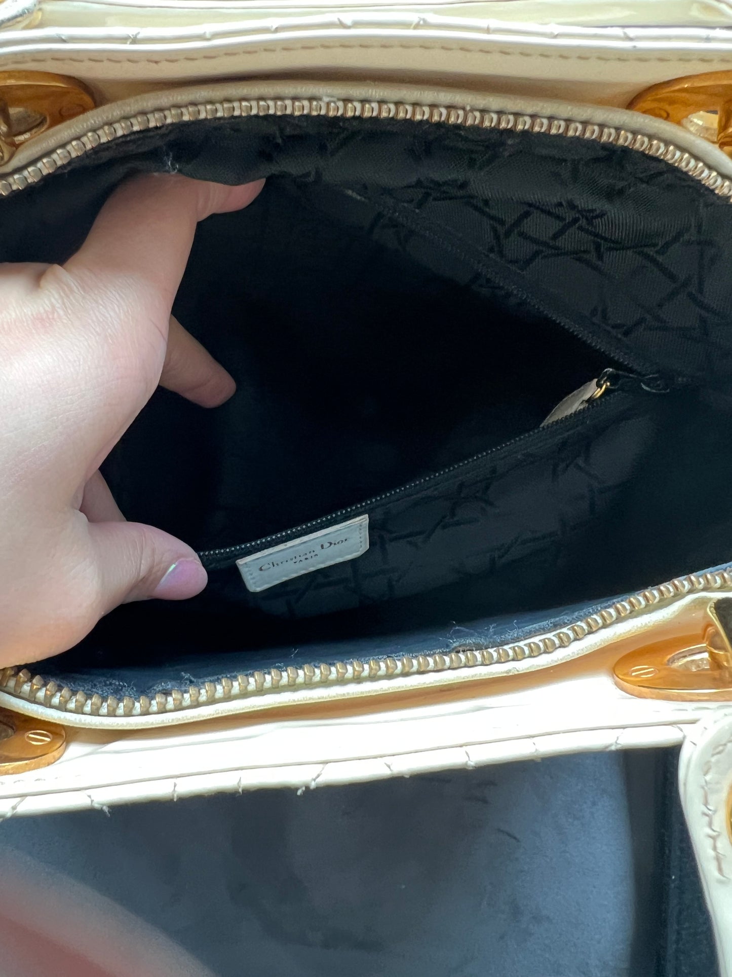 CHRISTIAN DIOR Patent Cannage Large Lady Dior Ivory