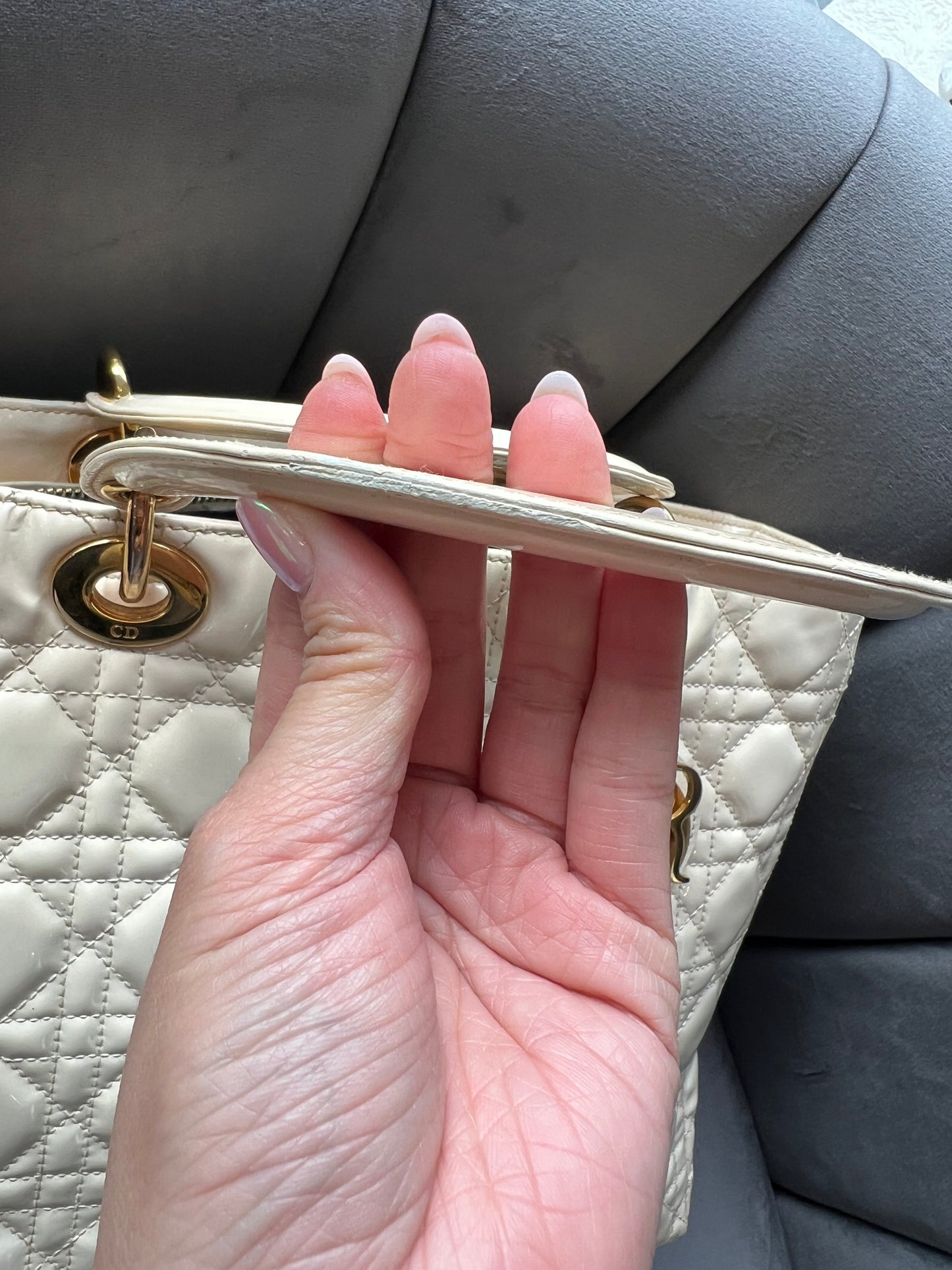 CHRISTIAN DIOR Patent Cannage Large Lady Dior Ivory