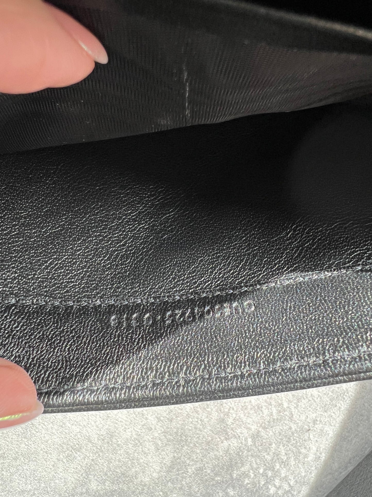 SAINT LAURENT Lou Lou Wallet on Chain