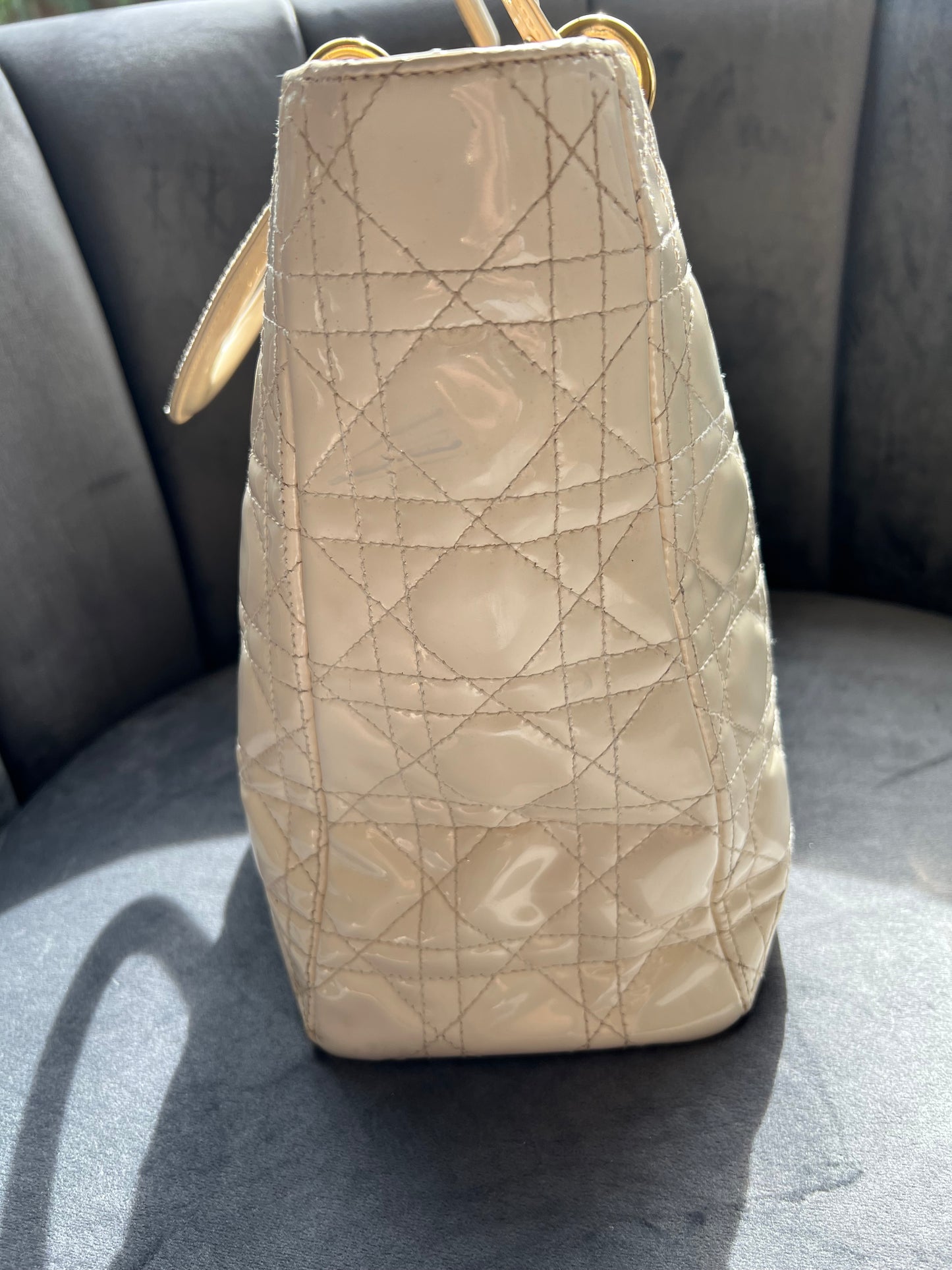 CHRISTIAN DIOR Patent Cannage Large Lady Dior Ivory