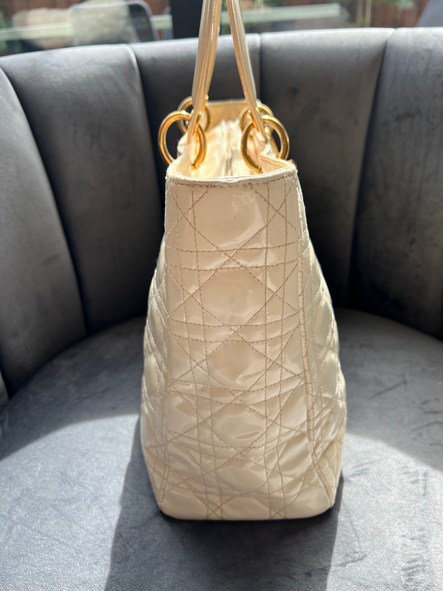 CHRISTIAN DIOR Patent Cannage Large Lady Dior Ivory