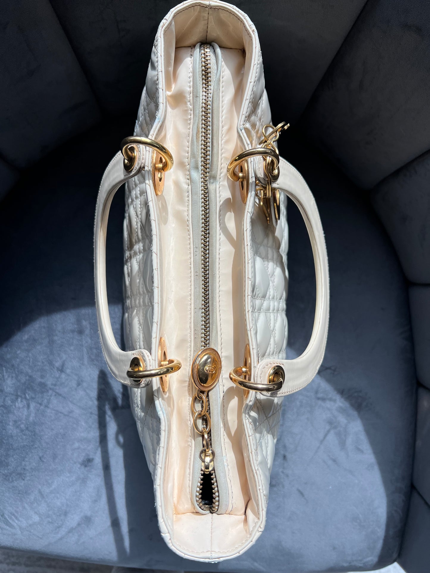 CHRISTIAN DIOR Patent Cannage Large Lady Dior Ivory