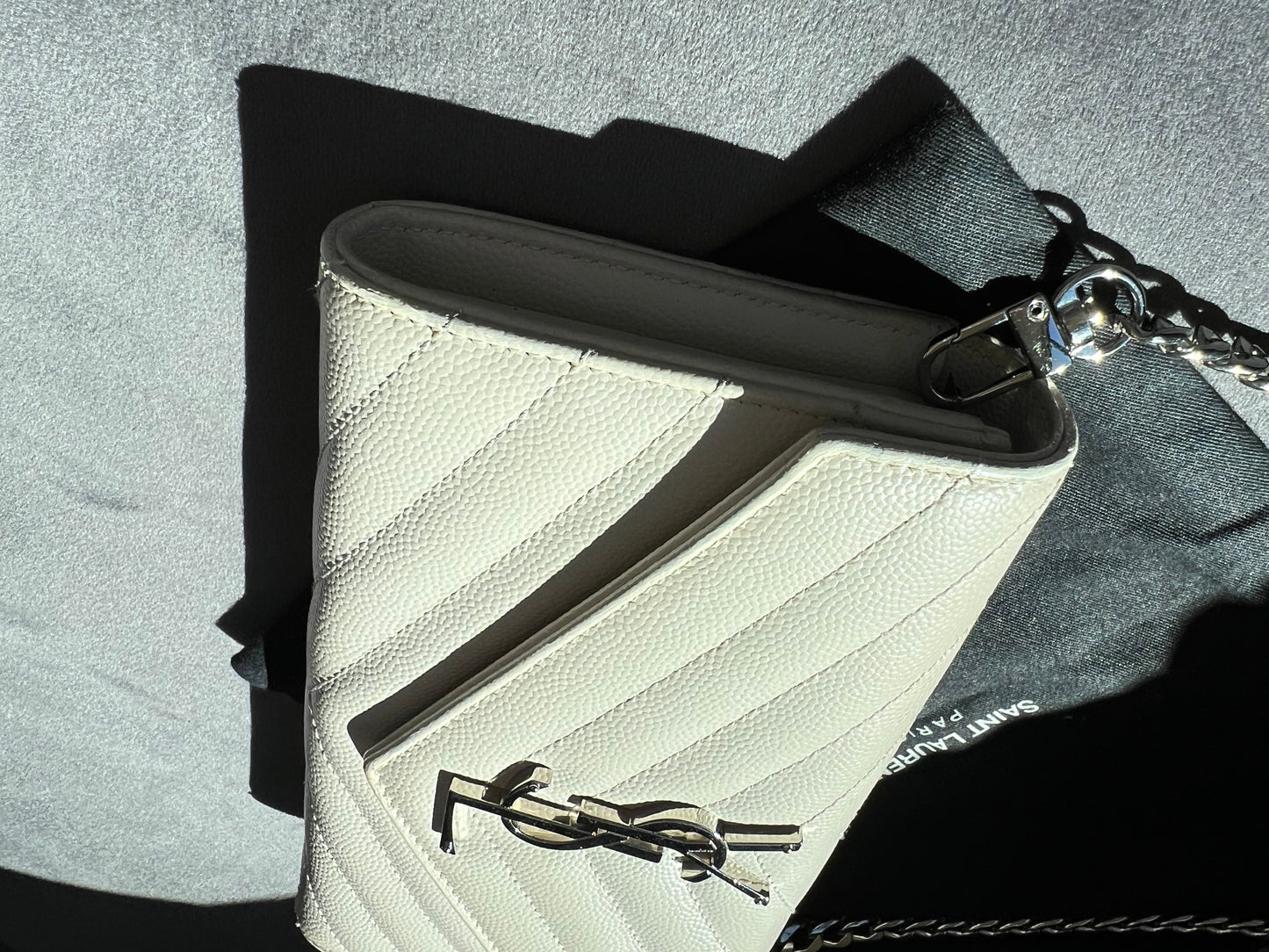 YSL Cassandre Wallet on Chain