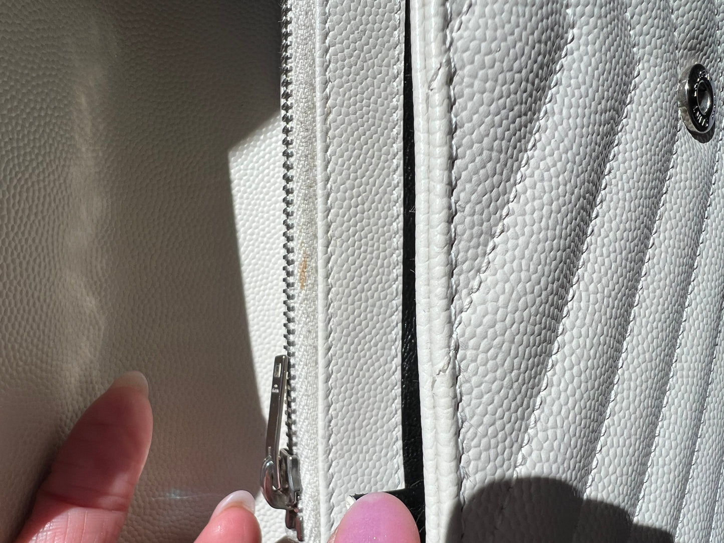 YSL Cassandre Wallet on Chain