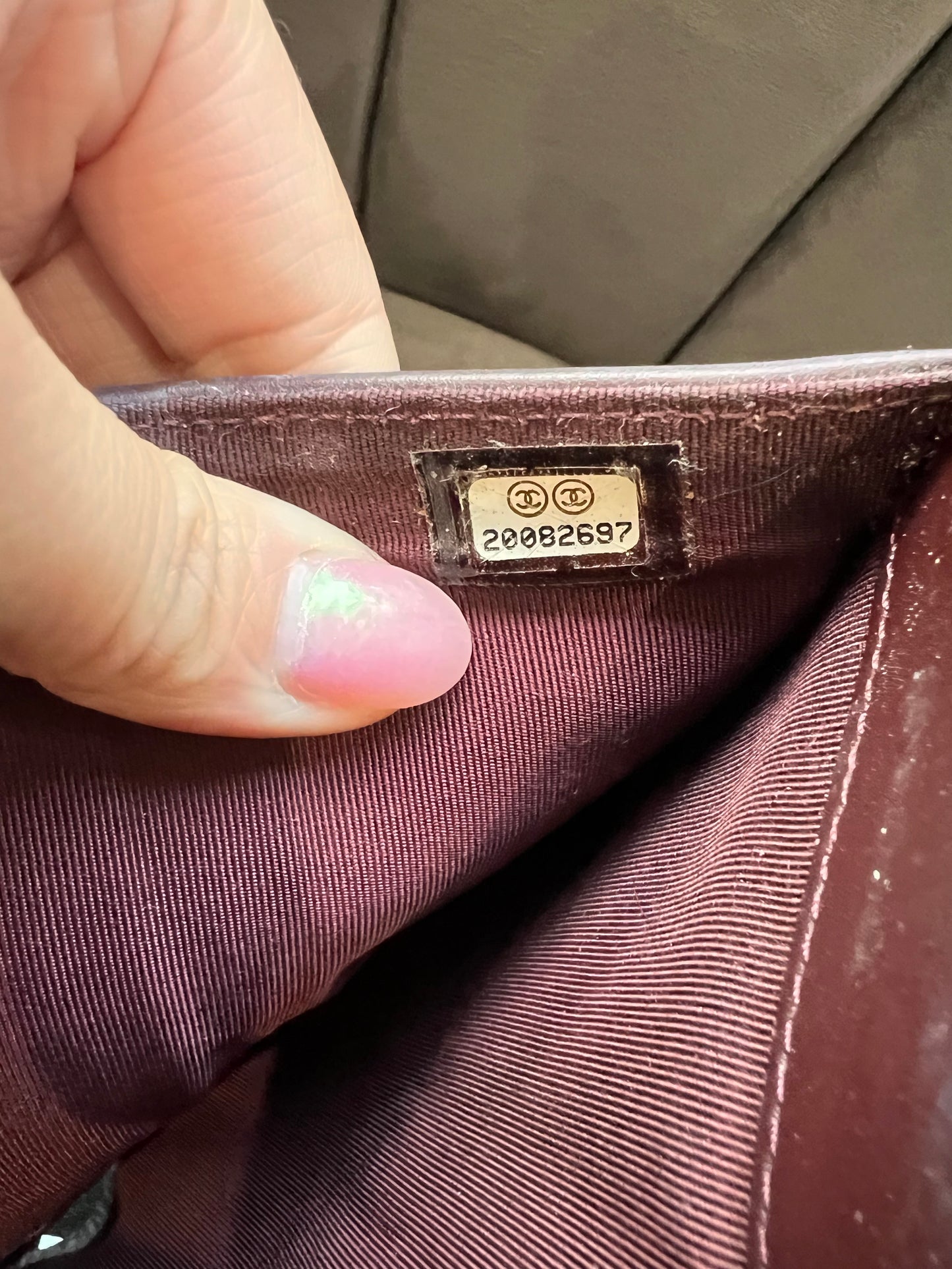 Chanel caviar timeless wallet on chain