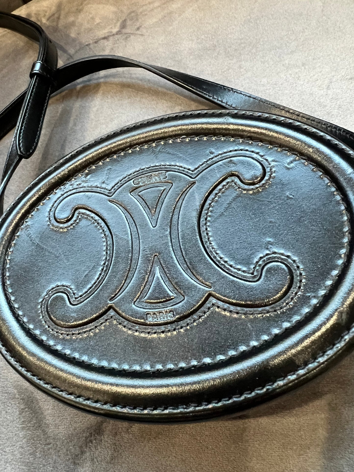 Celine oval triomphe crossbodh