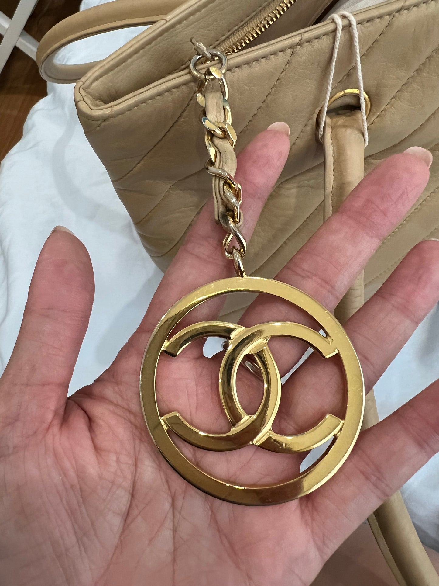 Chanel Chevron Tote in Beige Vintage 24k gold