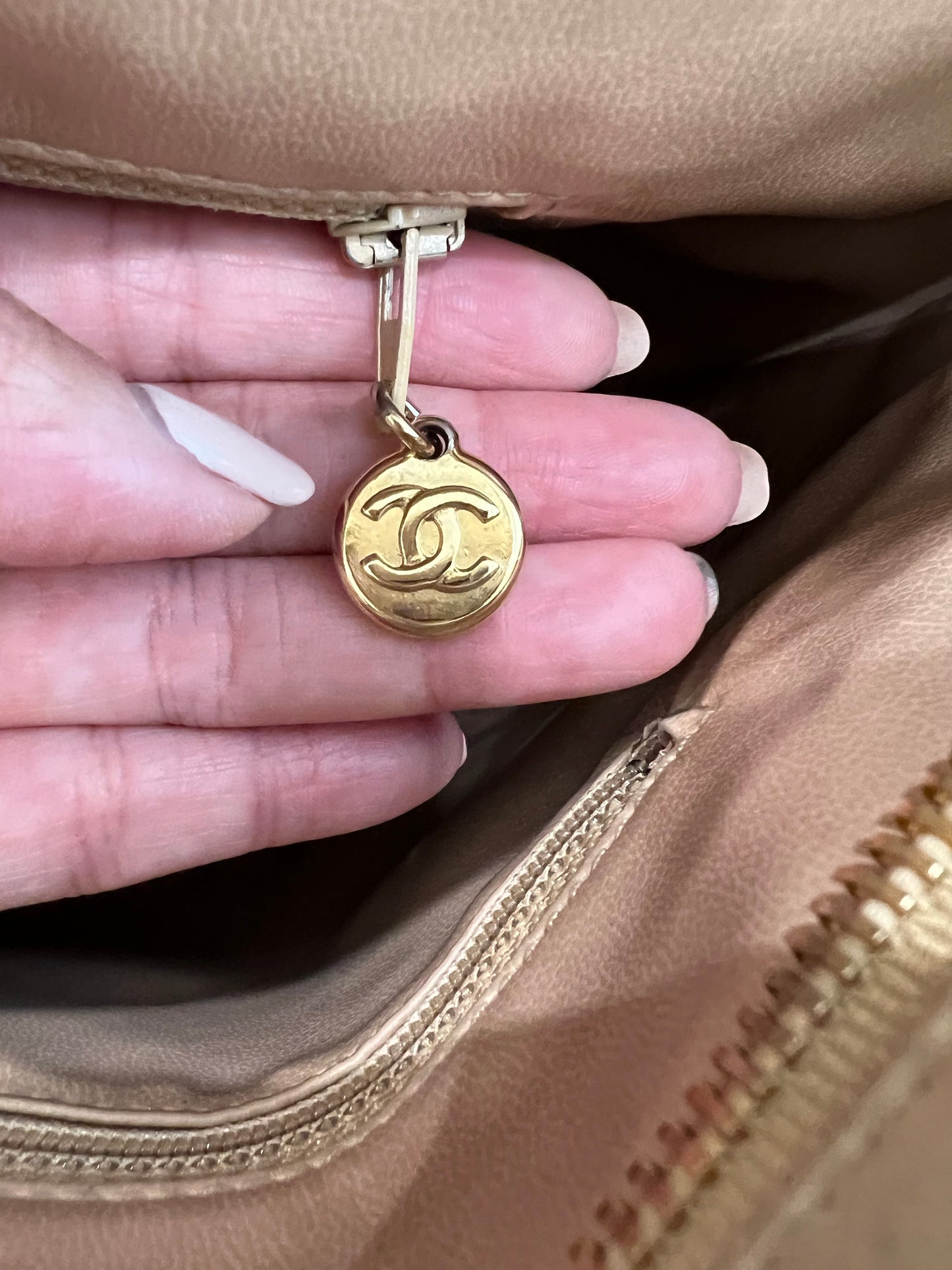 Chanel Chevron Tote in Beige Vintage 24k gold