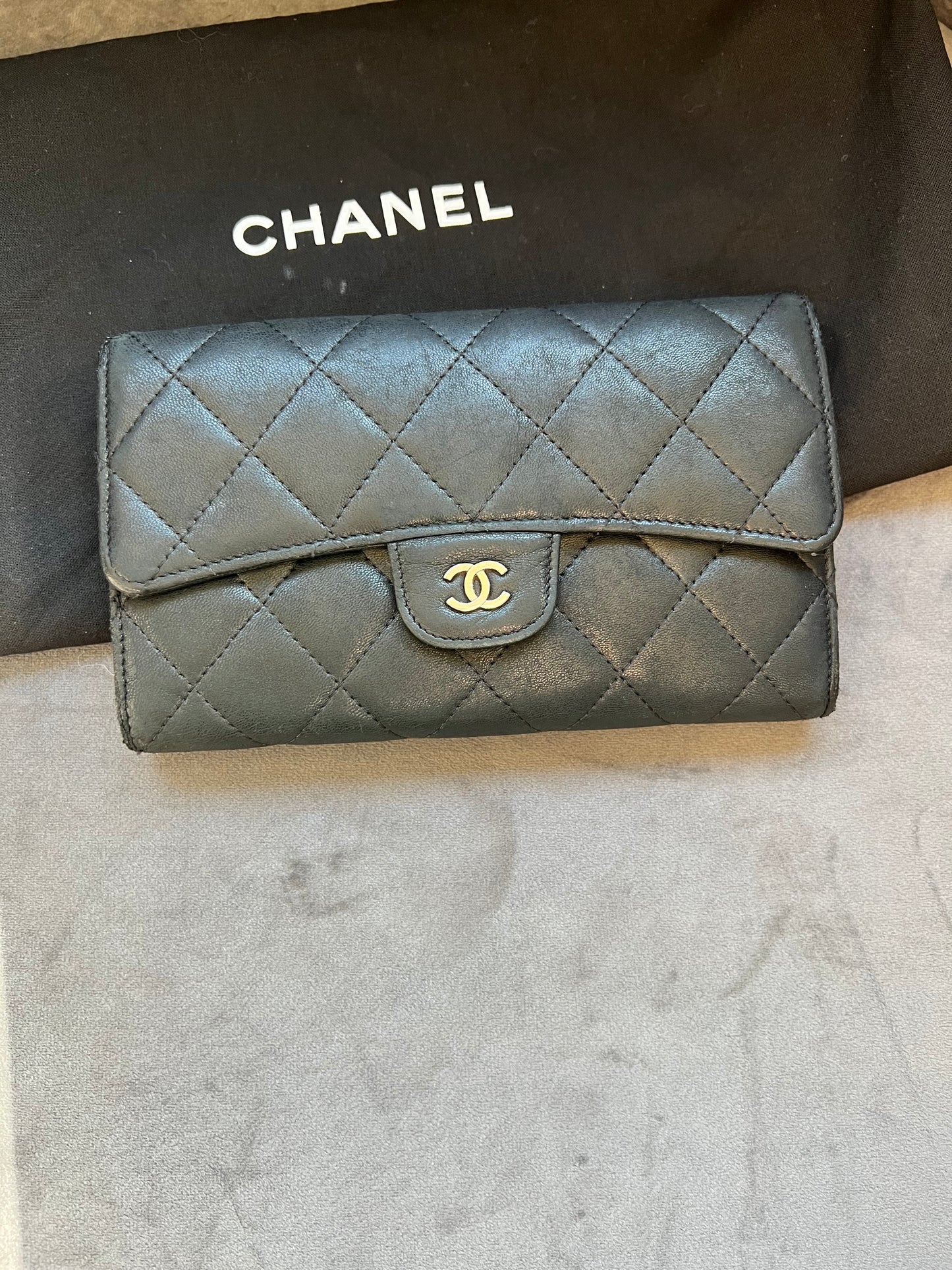 KATE SMALL IN GRAIN DE POUDRE EMBOSSED LEATHER