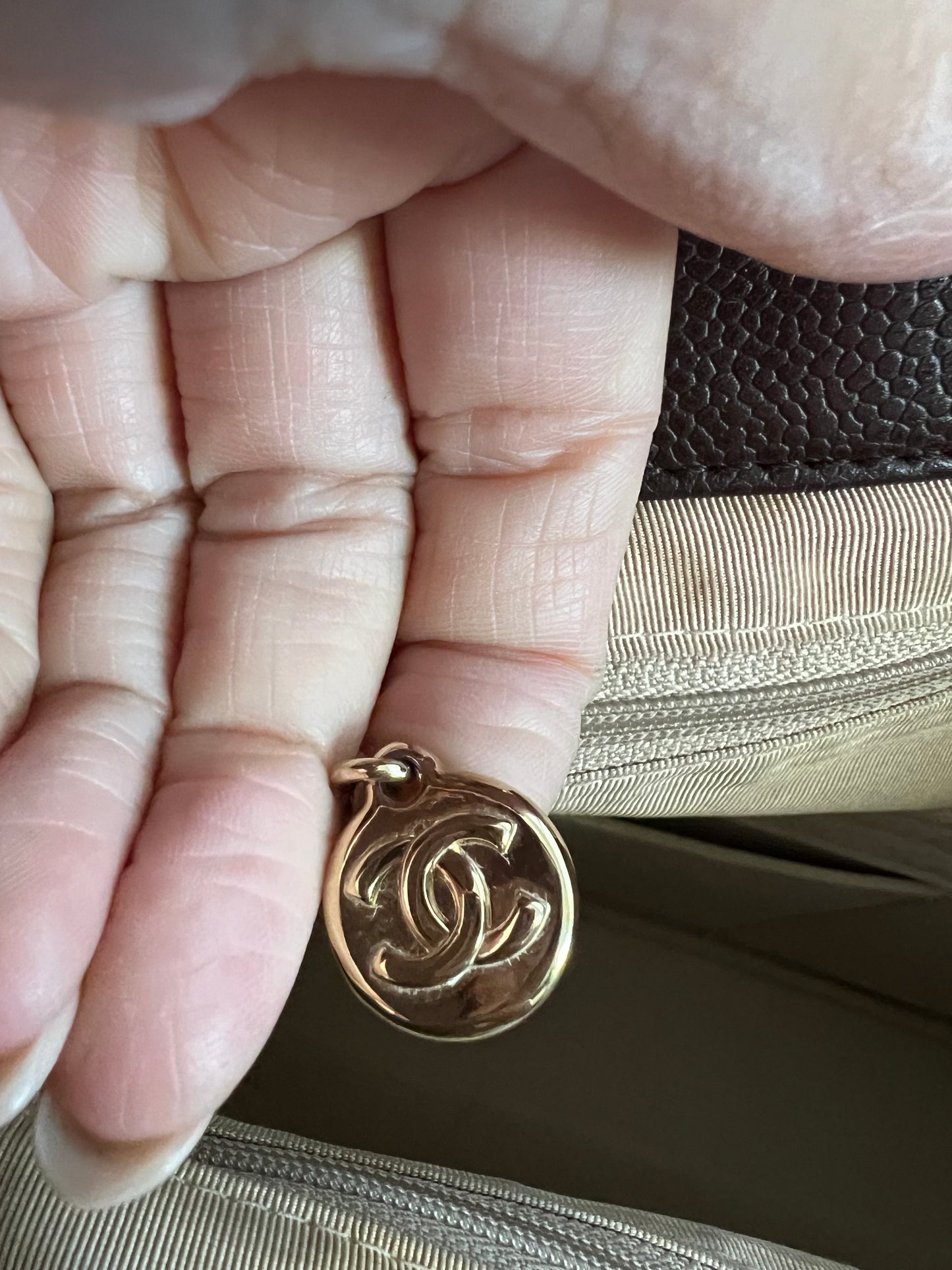 Chanel Exec Cerf Tote caviar 24k gold