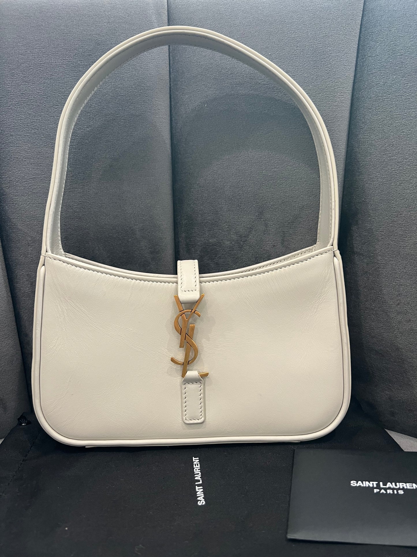 MINI LE 5 À 7 HOBO BAG