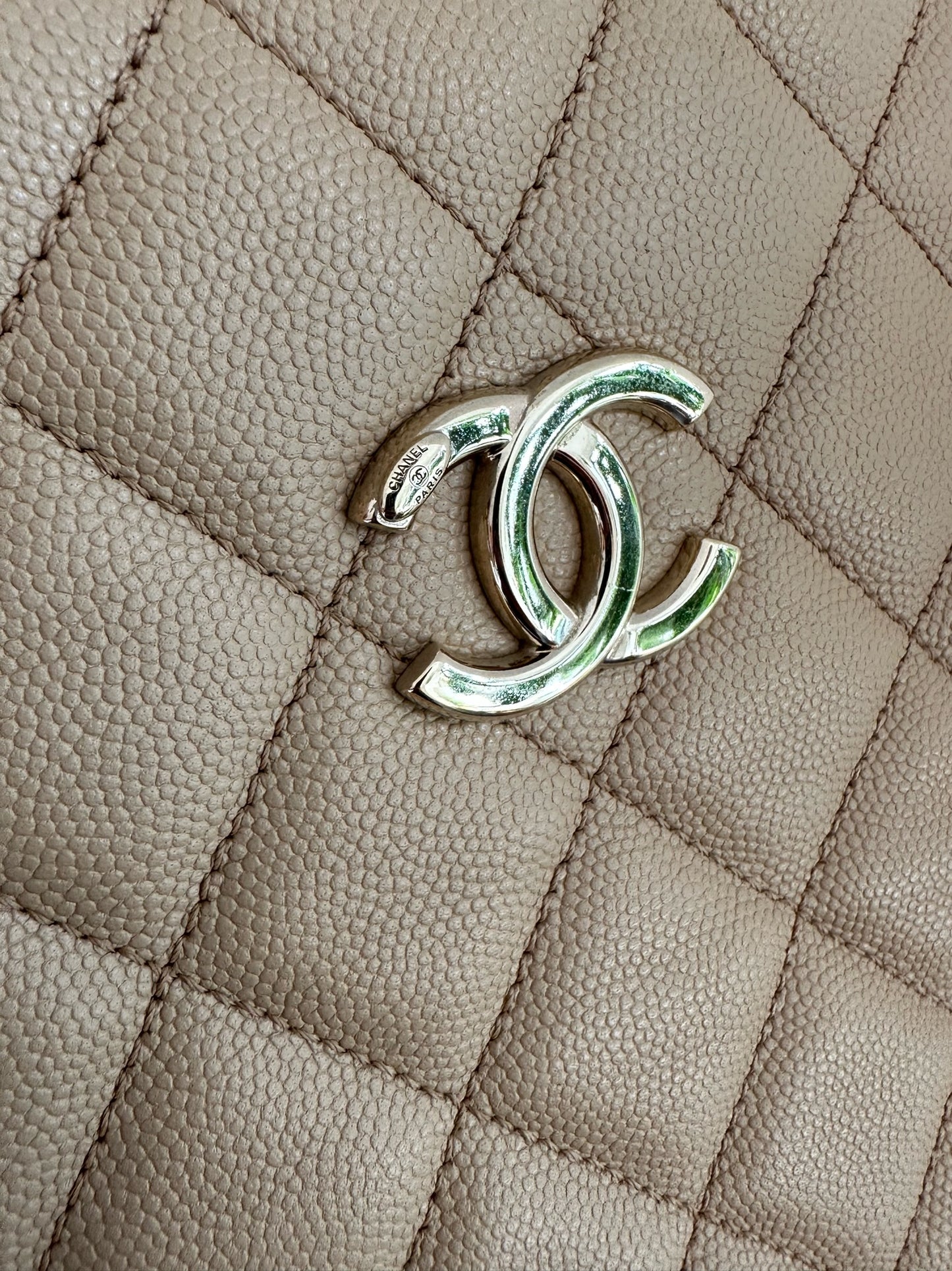 Chanel rolled up tote beige