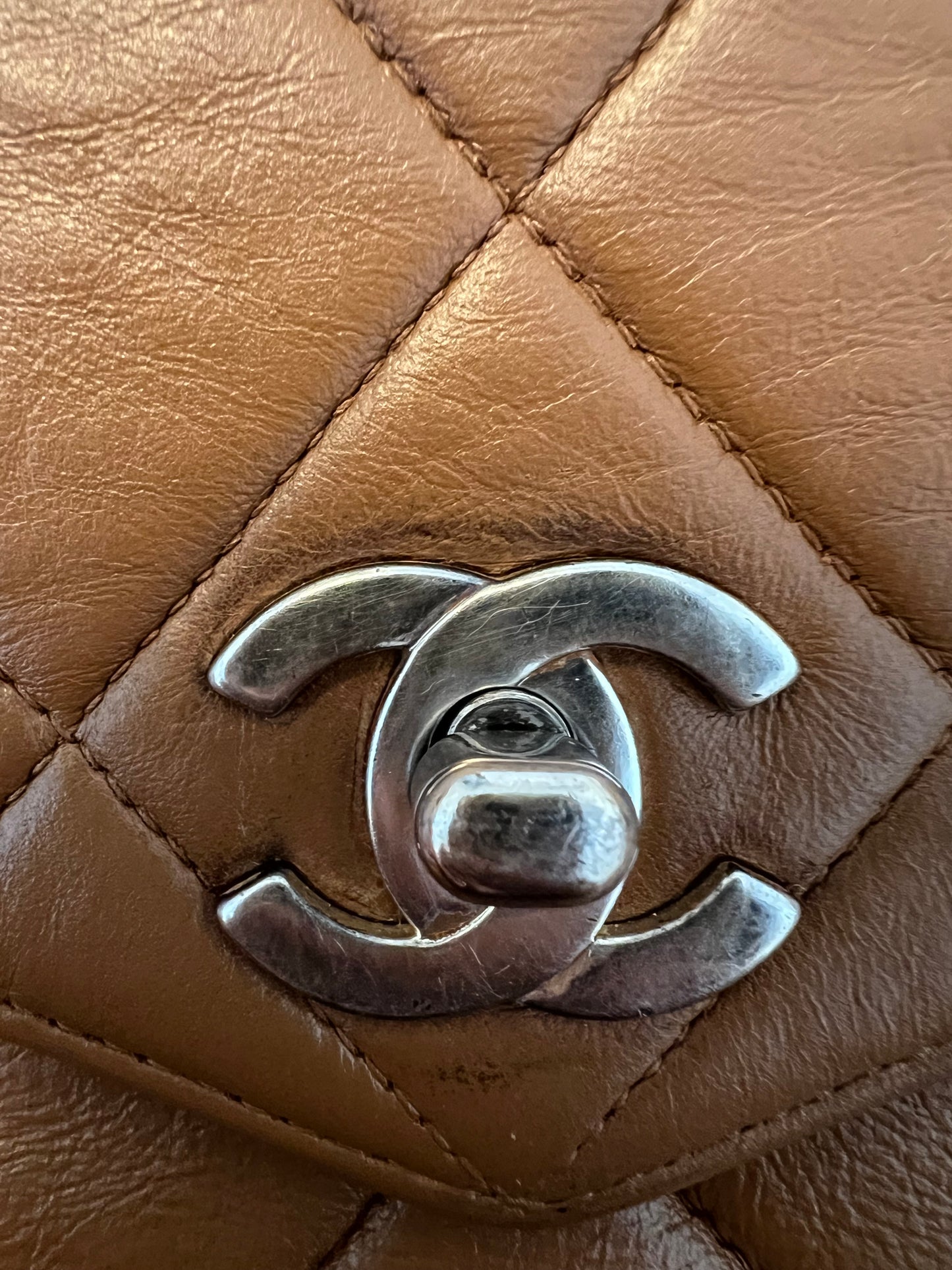 Chanel Kelly vintage turn lock shoulder bag