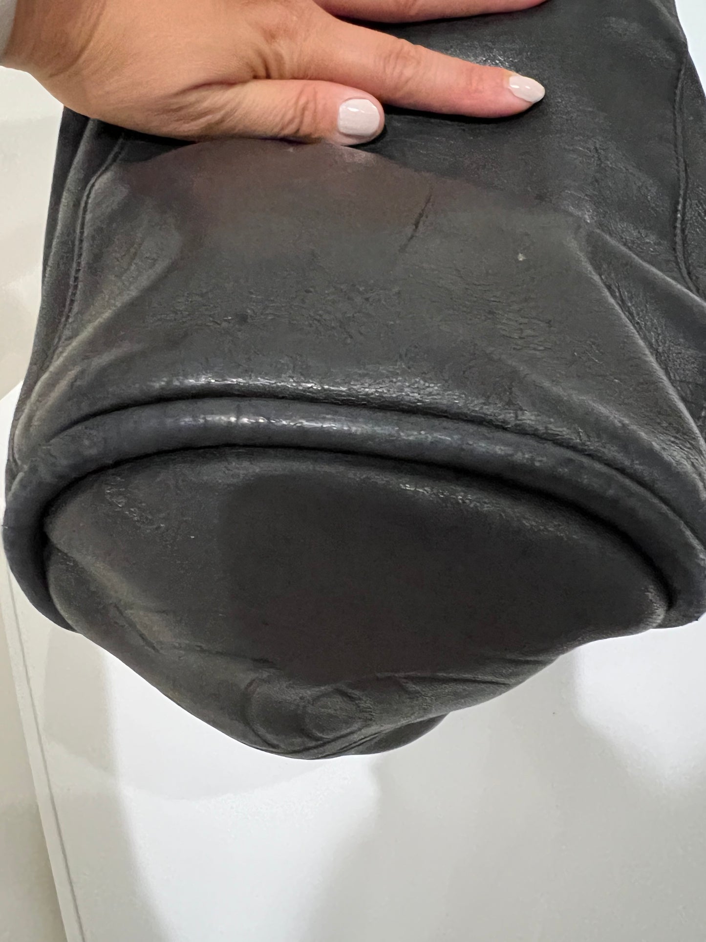 Final sale price - CHANEL Lambskin Ultimate Soft Hobo Tote in Black