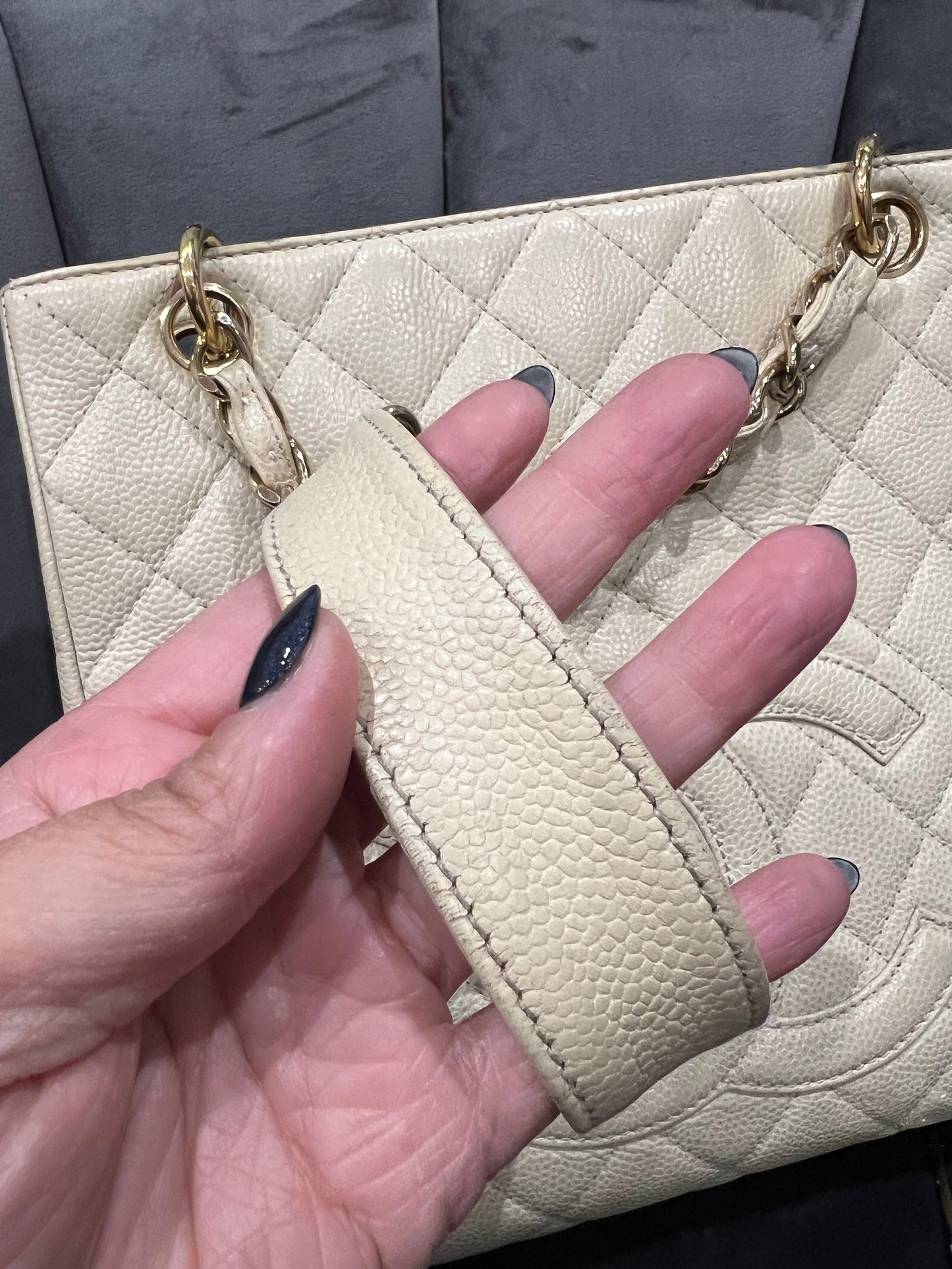 CHANEL Caviar Quilted Petite Shopping Tote PST beige