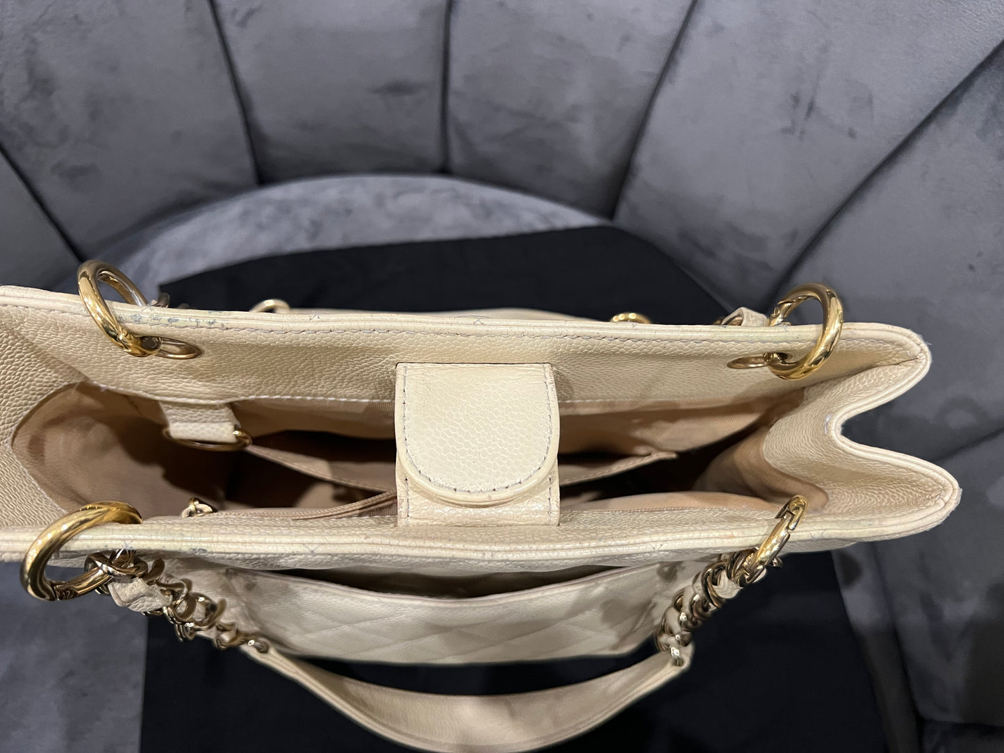 CHANEL Caviar Quilted Petite Shopping Tote PST beige