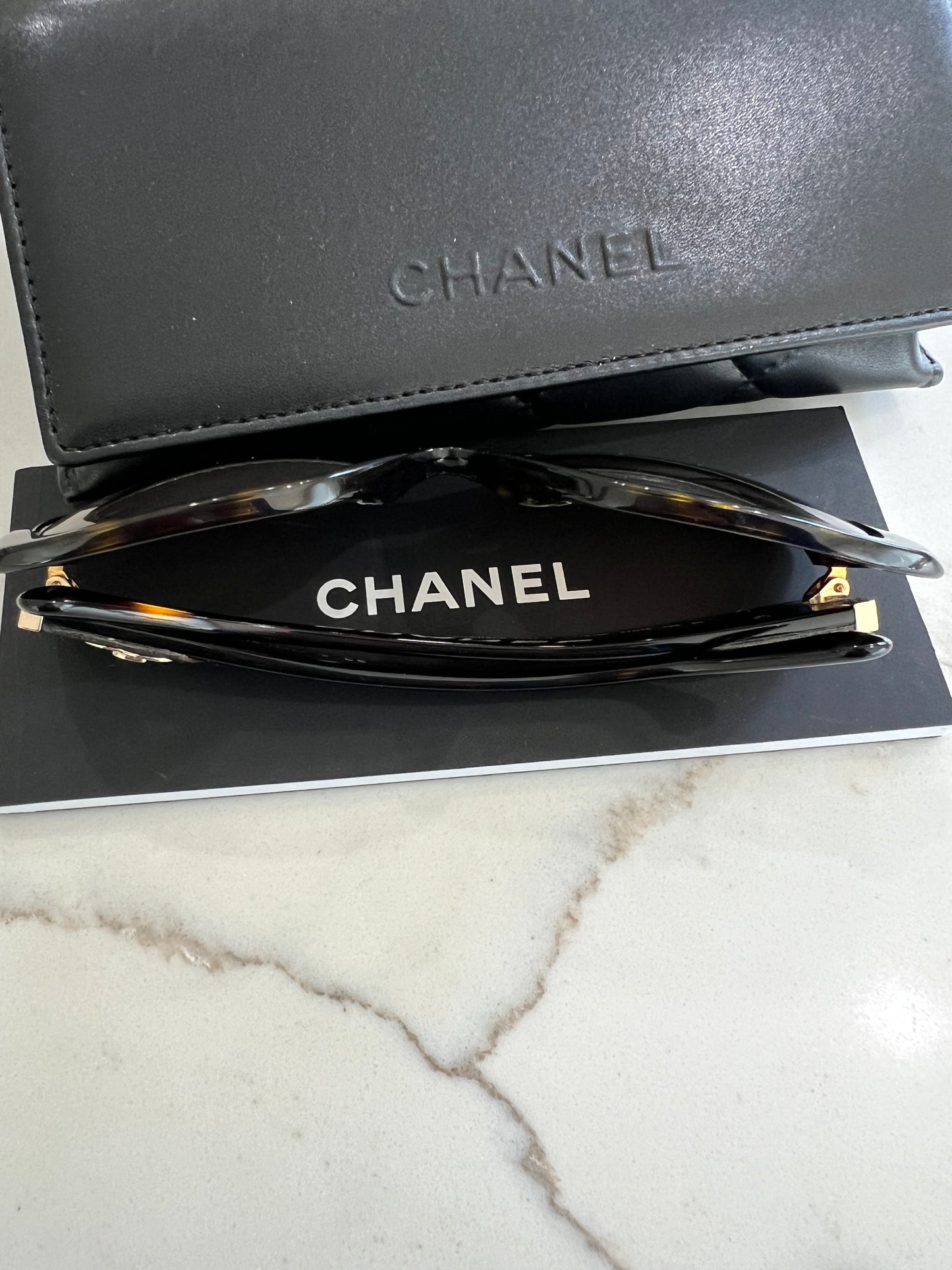 CHANEL CC Turnlock Sunglasses Tortoise