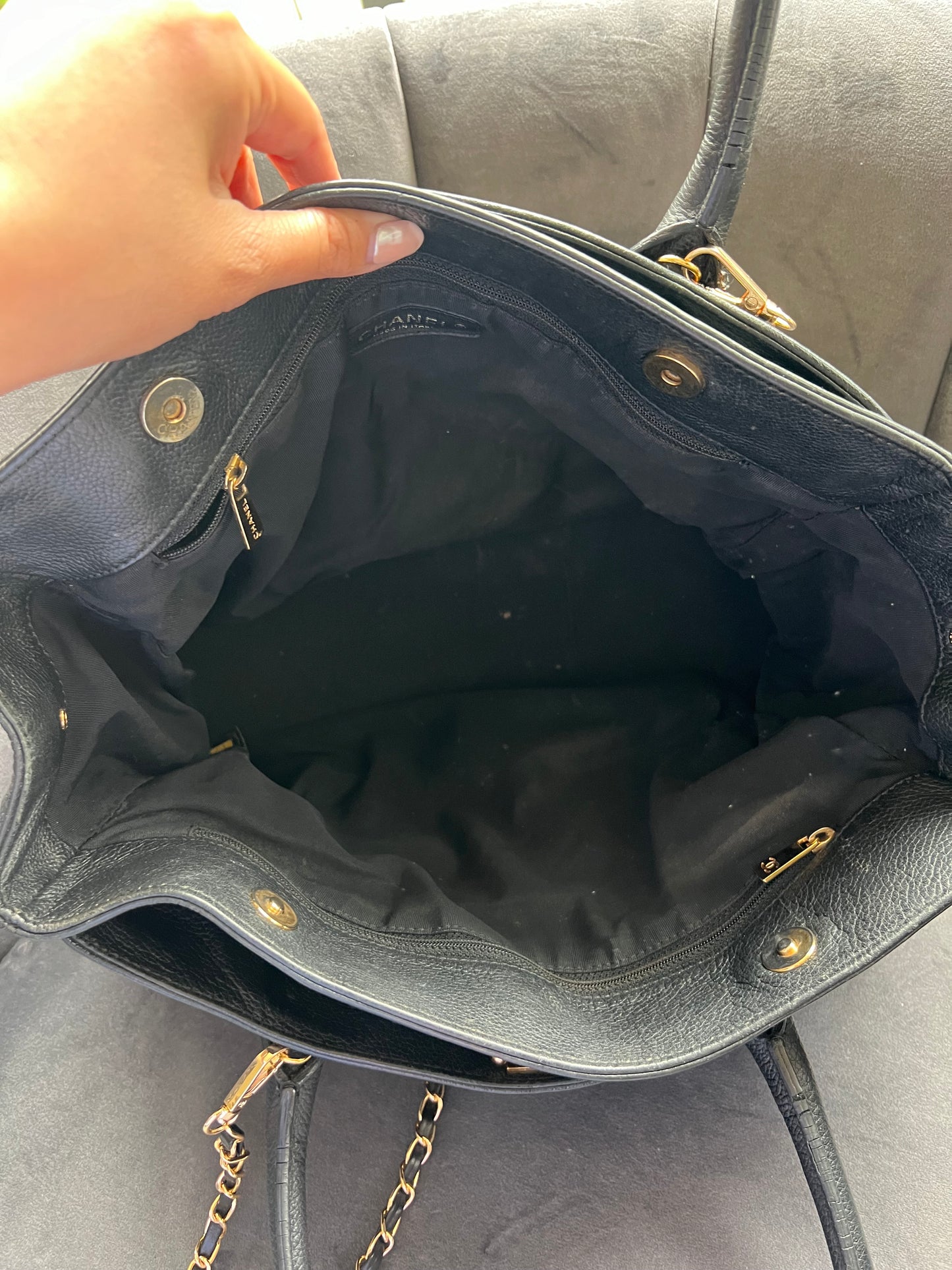 Chanel Caviar Executive Tote Bag 24k gold turn lock