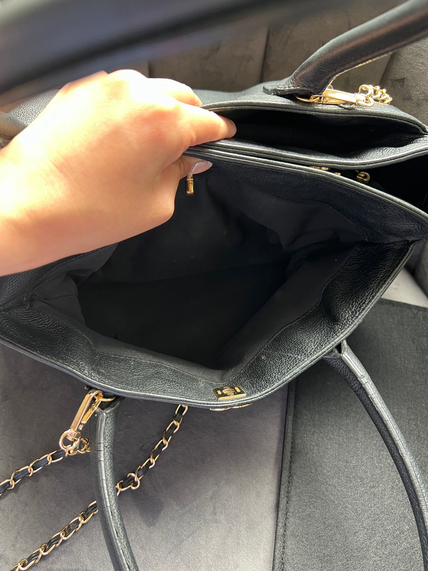 Chanel Caviar Executive Tote Bag 24k gold turn lock