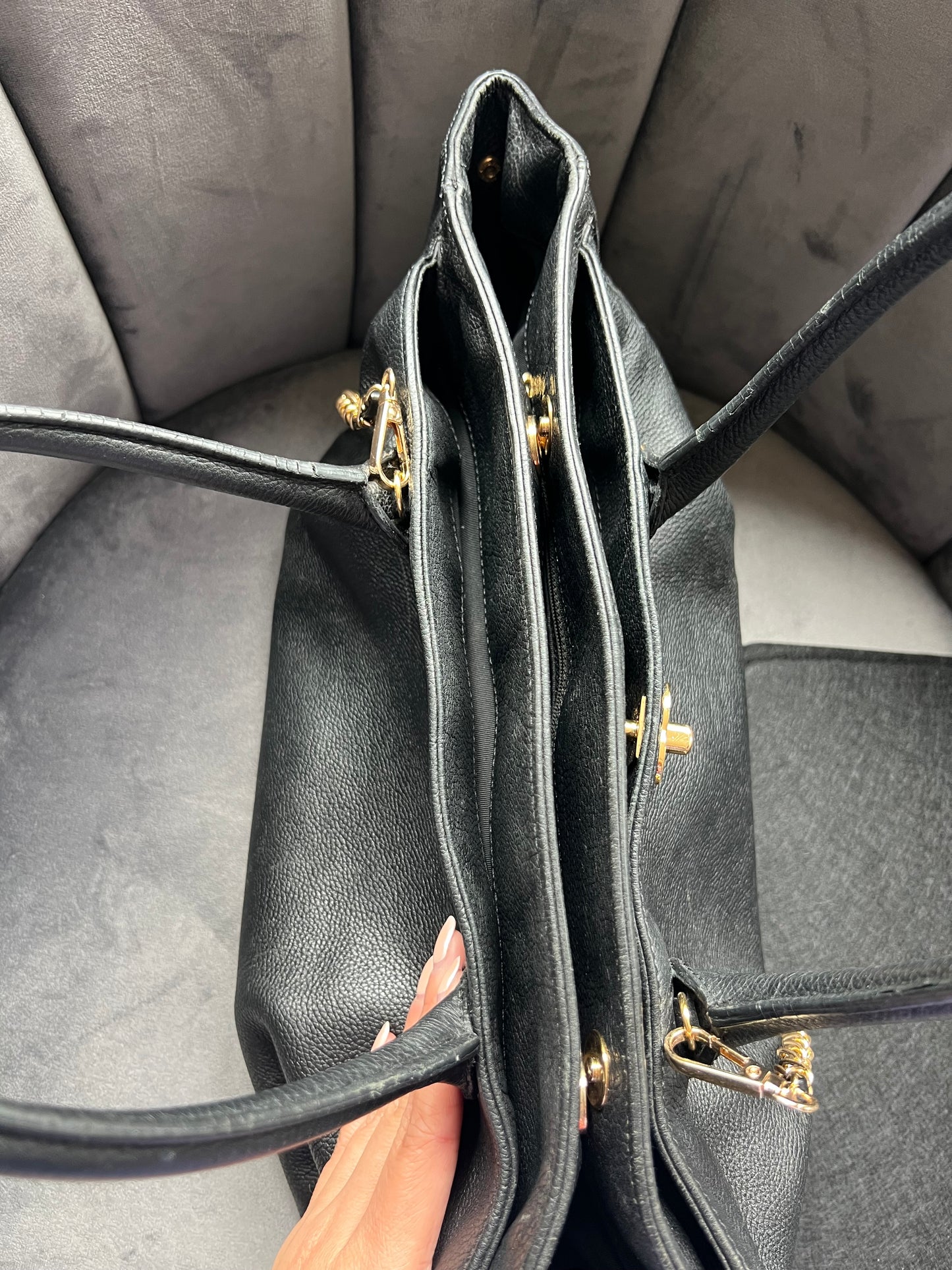 Chanel Caviar Executive Tote Bag 24k gold turn lock