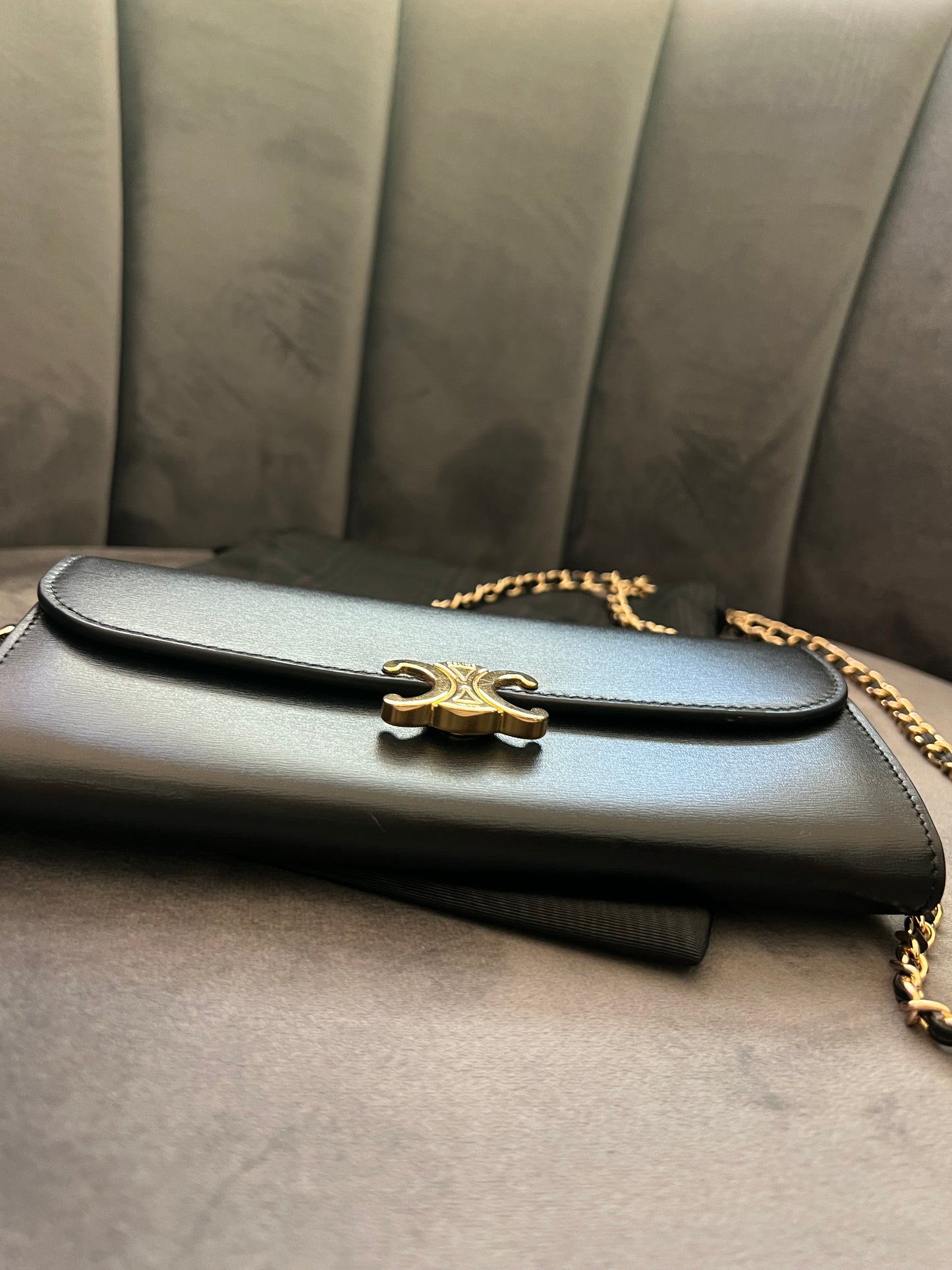 Celine Triomphe wallet on chain