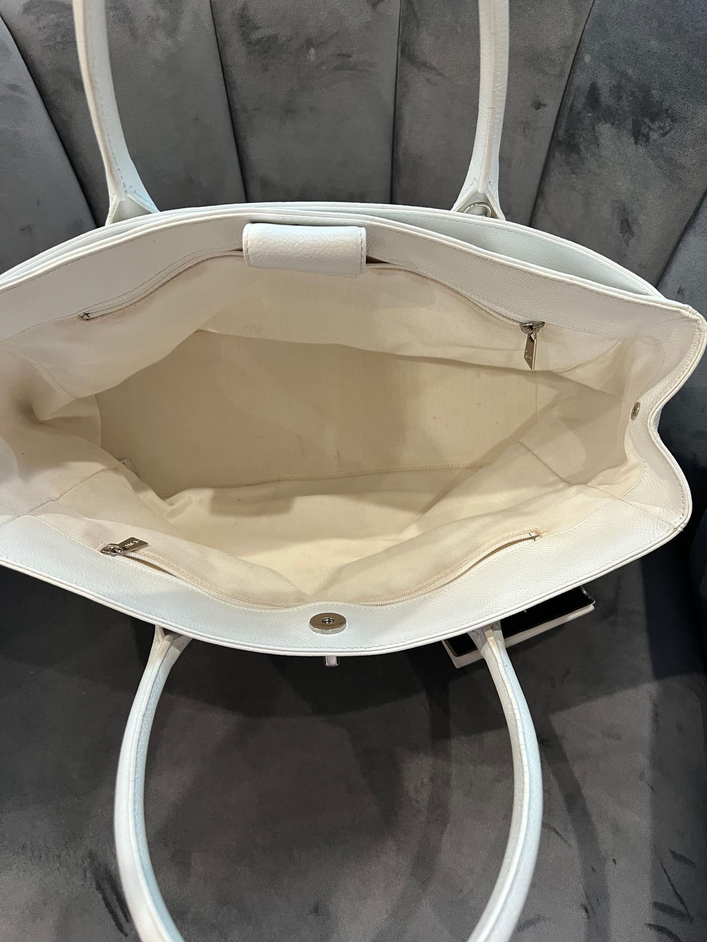 Chanel Exec Cerf Tote bag