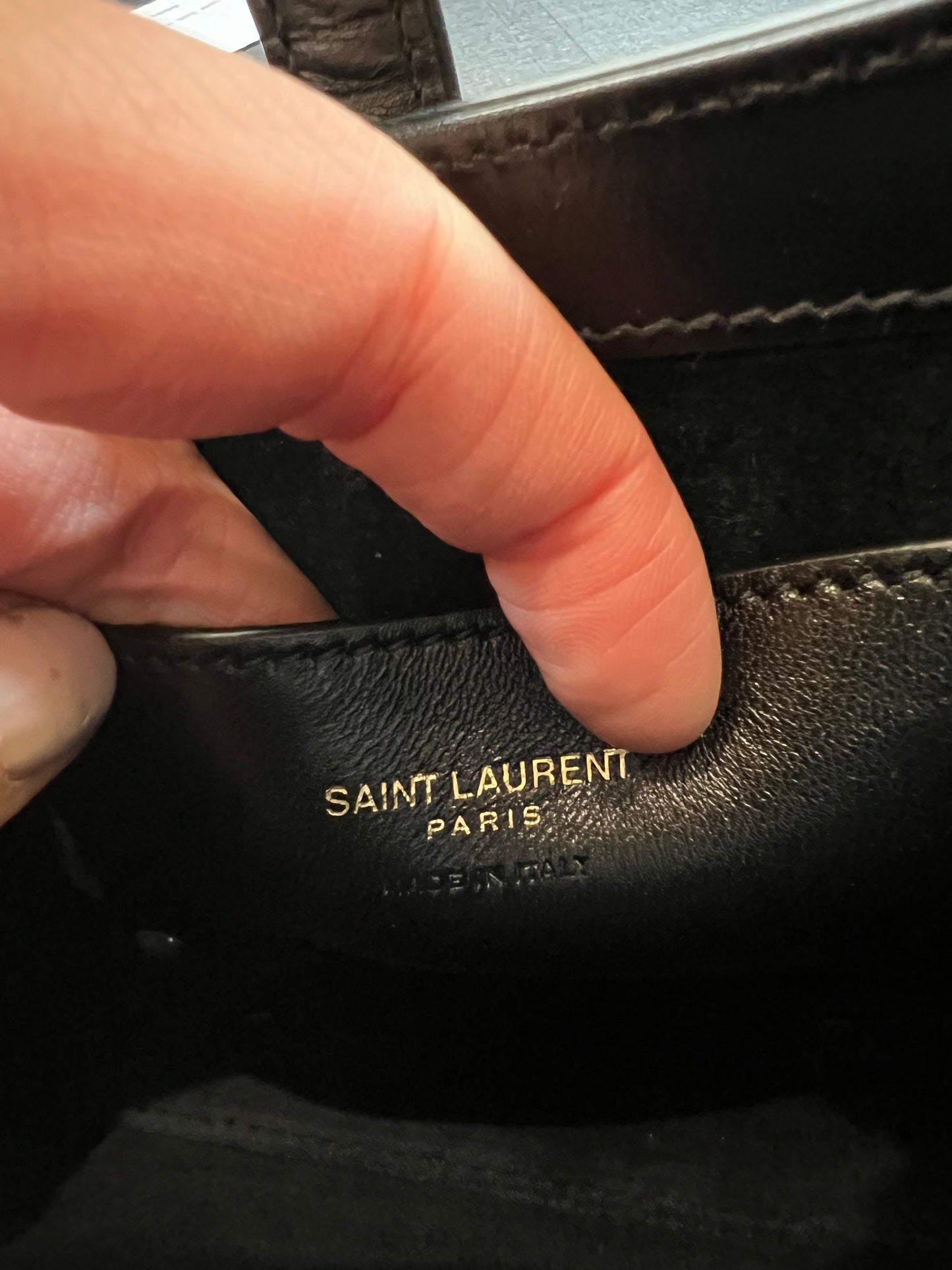 Yves Saint Laurent Le 5 A 7 Hobo Bag