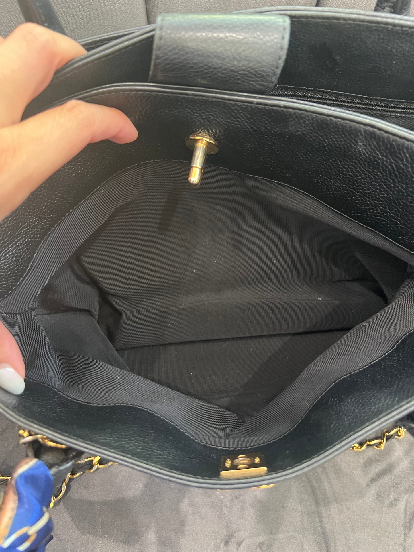 CHANEL Caviar Cerf Executive Tote bag