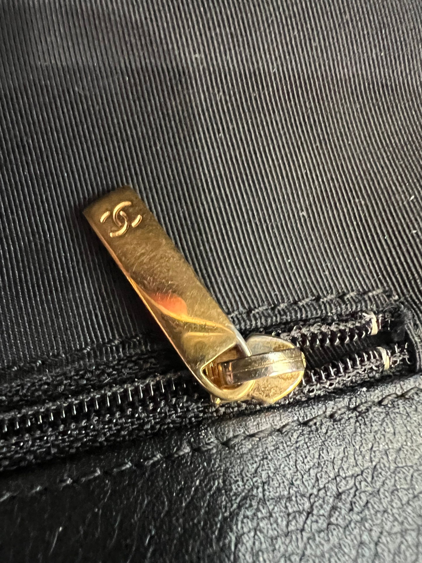 CHANEL Caviar Cerf Executive Tote bag