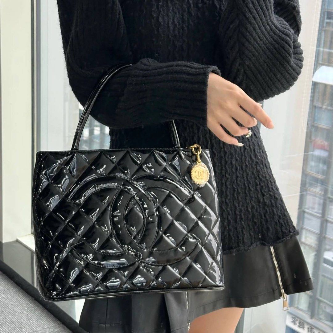 Chanel Medallion Tote Patent Black