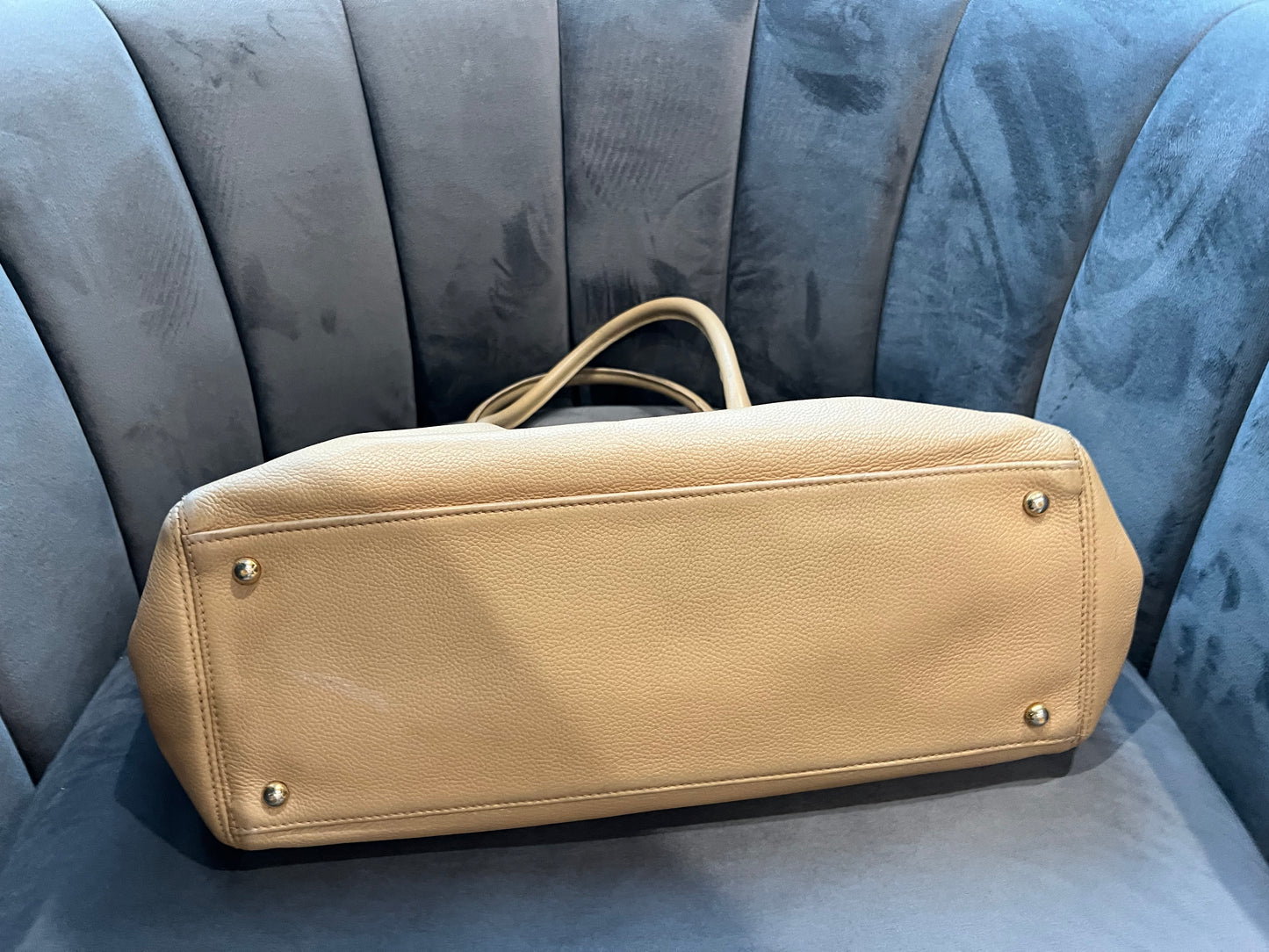 CHANEL Cerf Executive Tote Bag 24k Gold