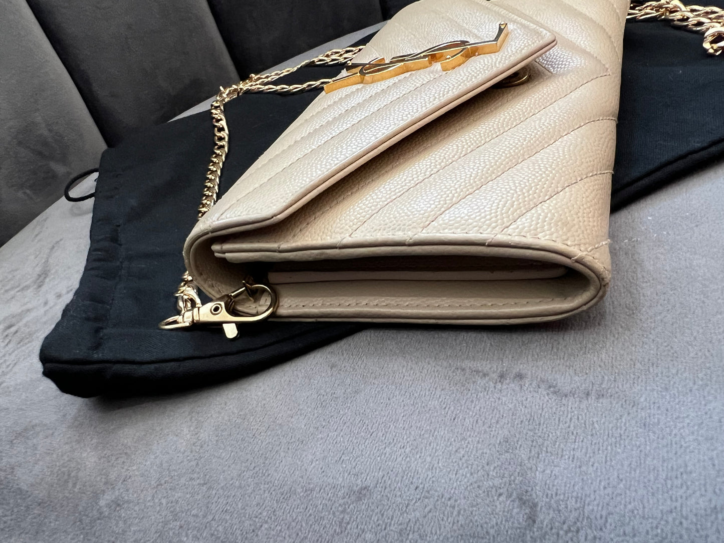 Beige YSL cassandre wallet on chain