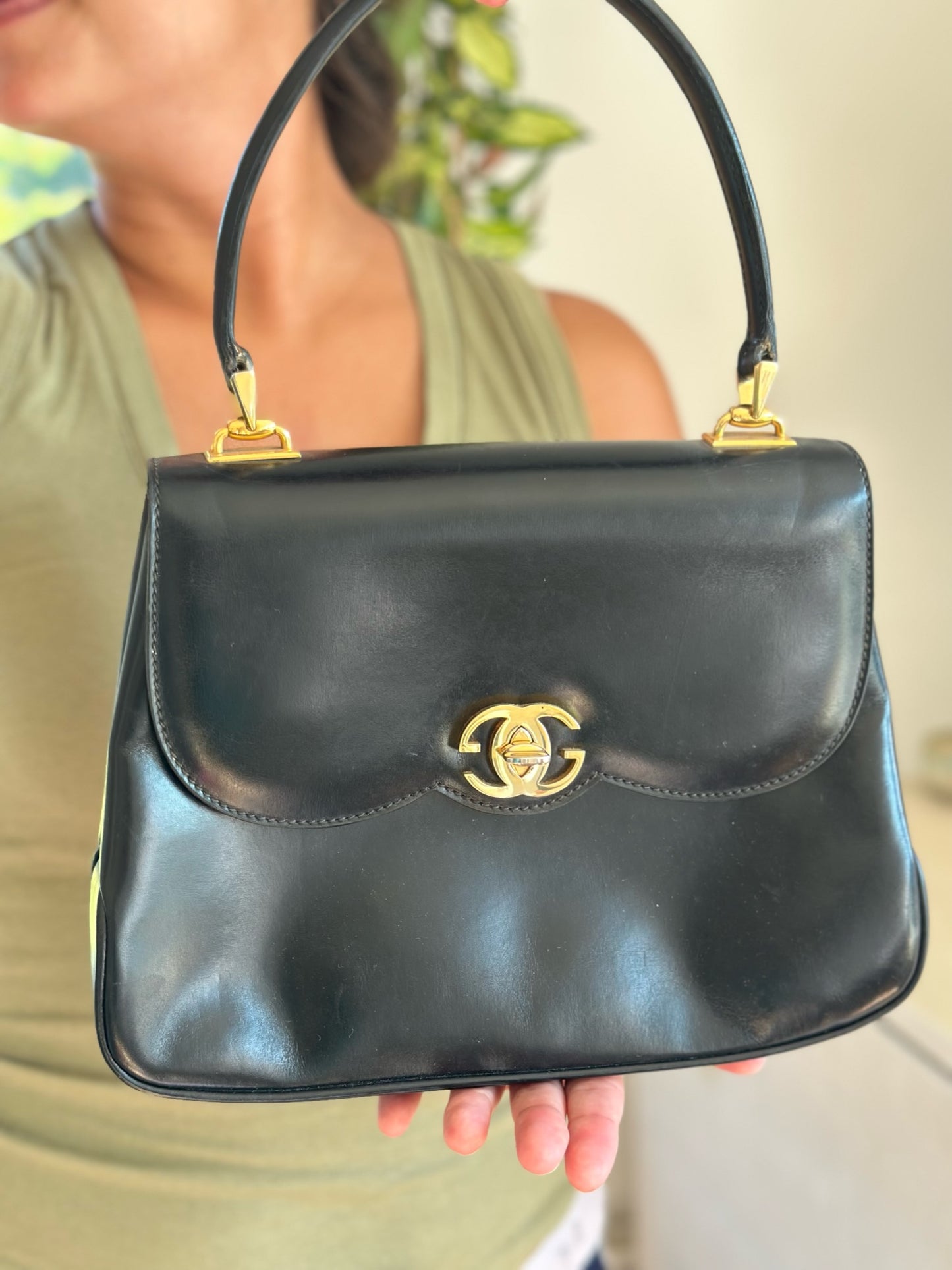 Vintage Gucci turn lock