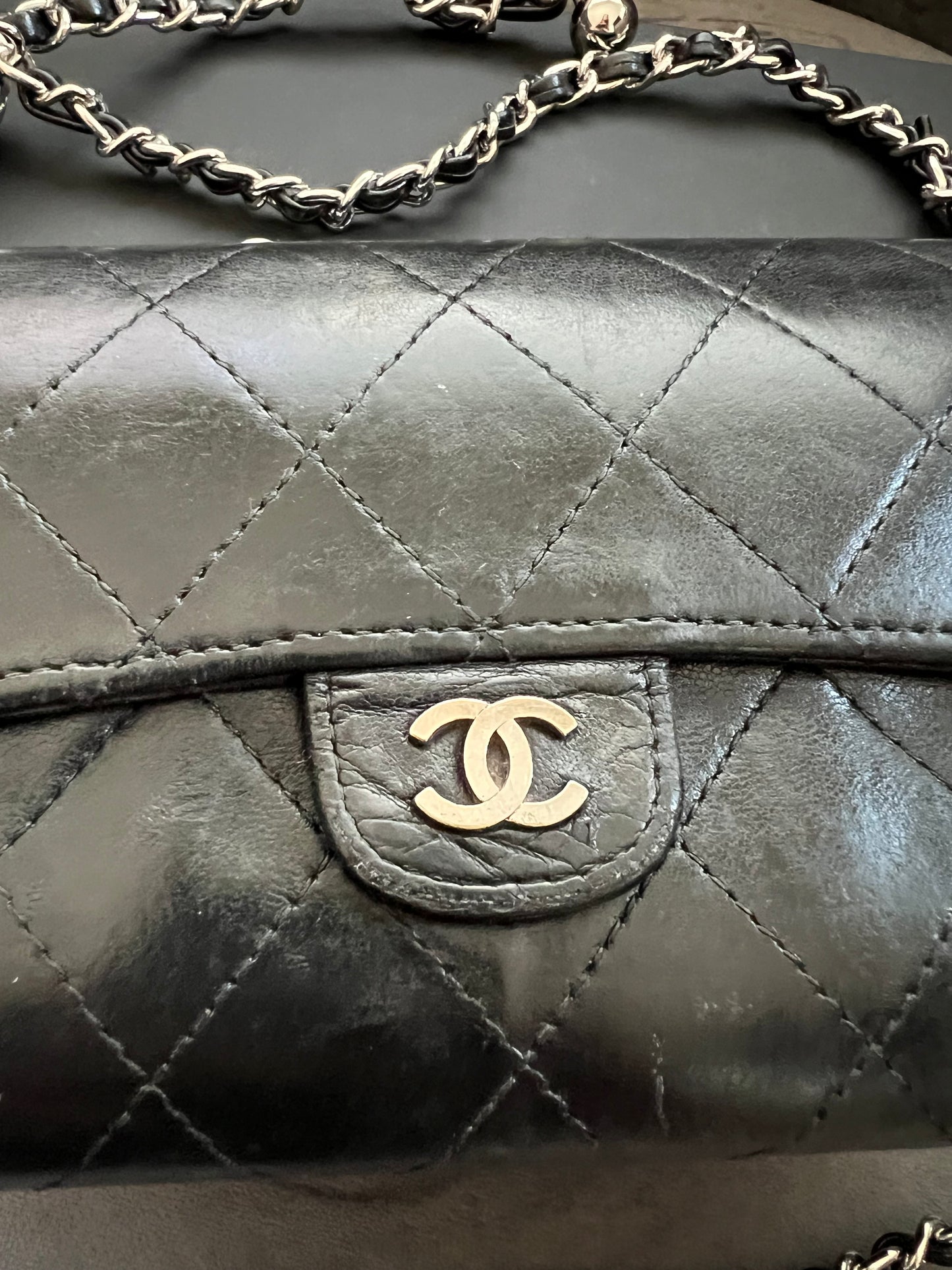 CHANEL Matelasse gusseted flap wallet on chain