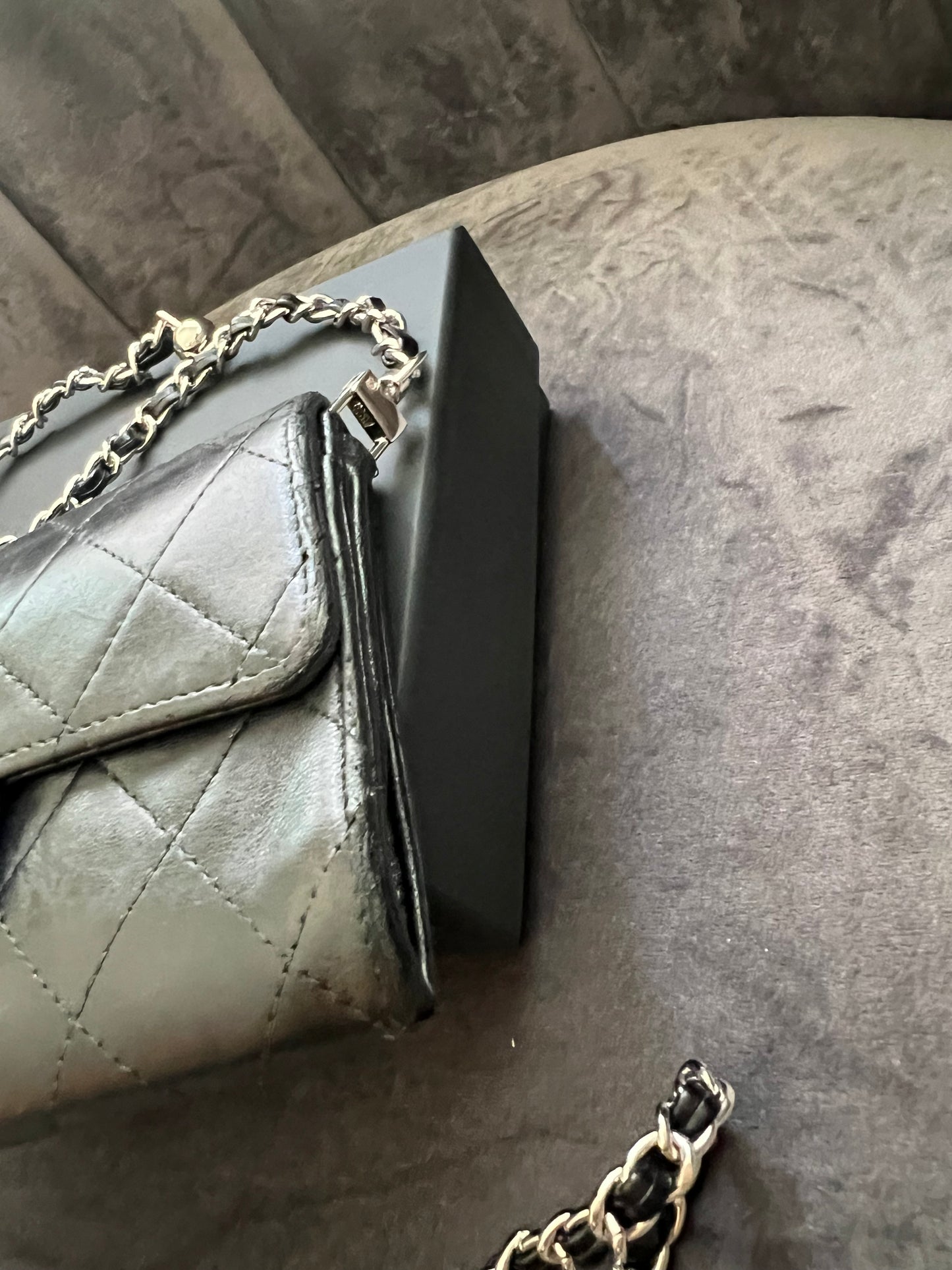 CHANEL Matelasse gusseted flap wallet on chain