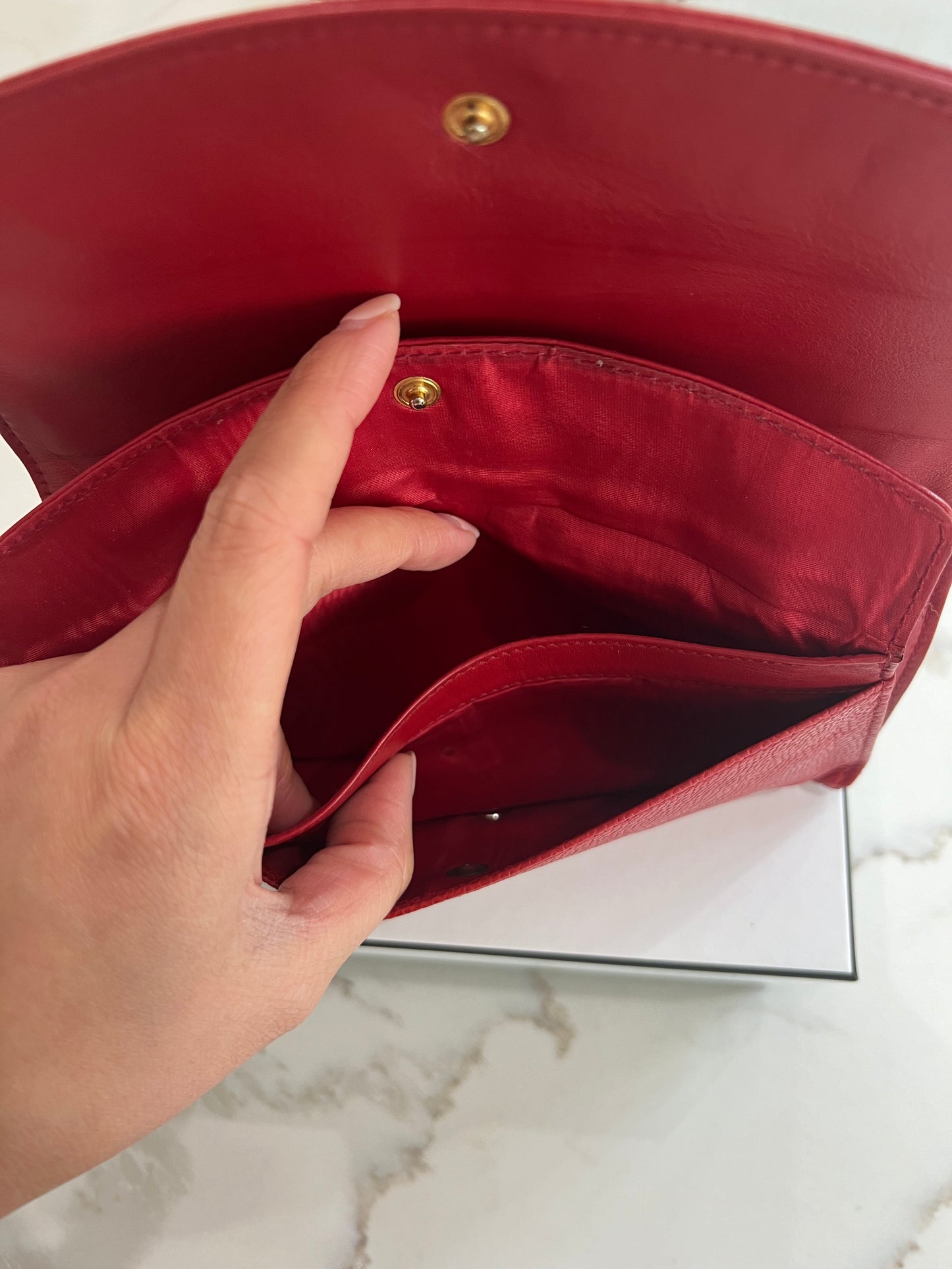 Chanel Caviar Red wallet on chain