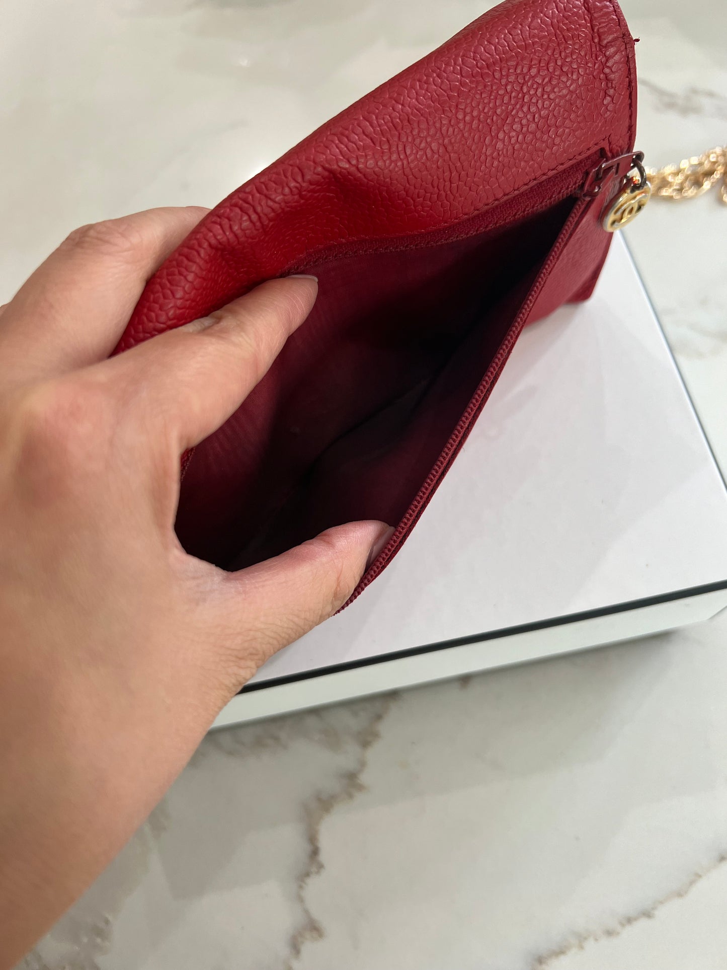 Chanel Caviar Red wallet on chain