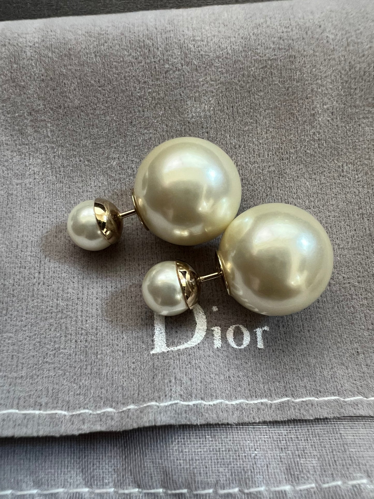Dior Tribales earrings pearl