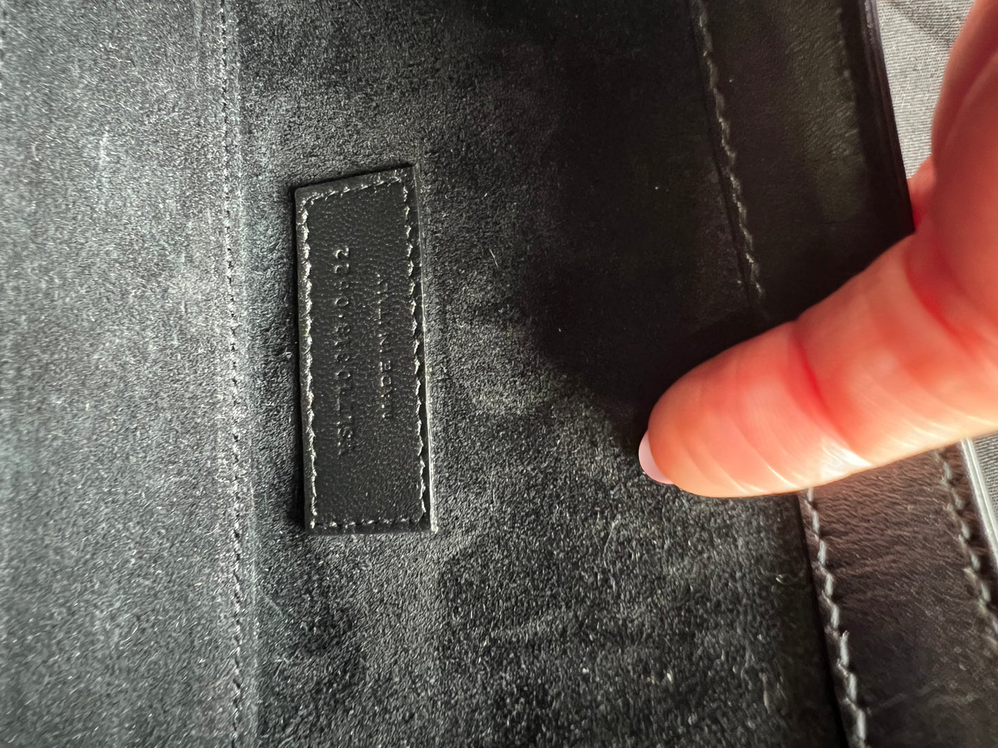 Yves Saint Laurent Le 5 A 7 Hobo Bag