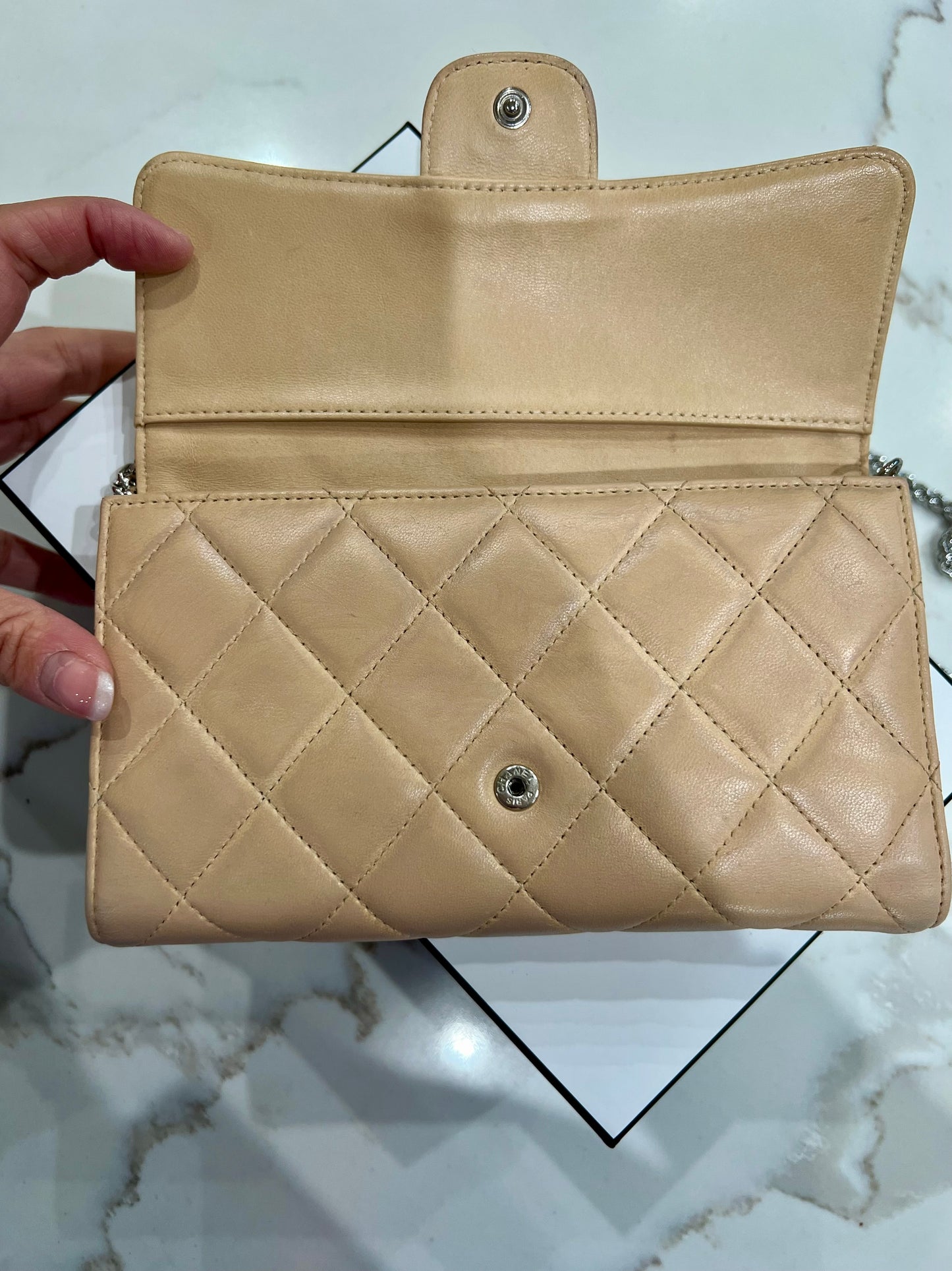 Chanel timeless classic wallet on chain