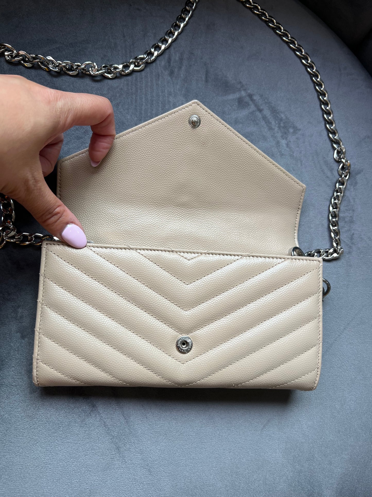 Beige YSL cassandre wallet on chain