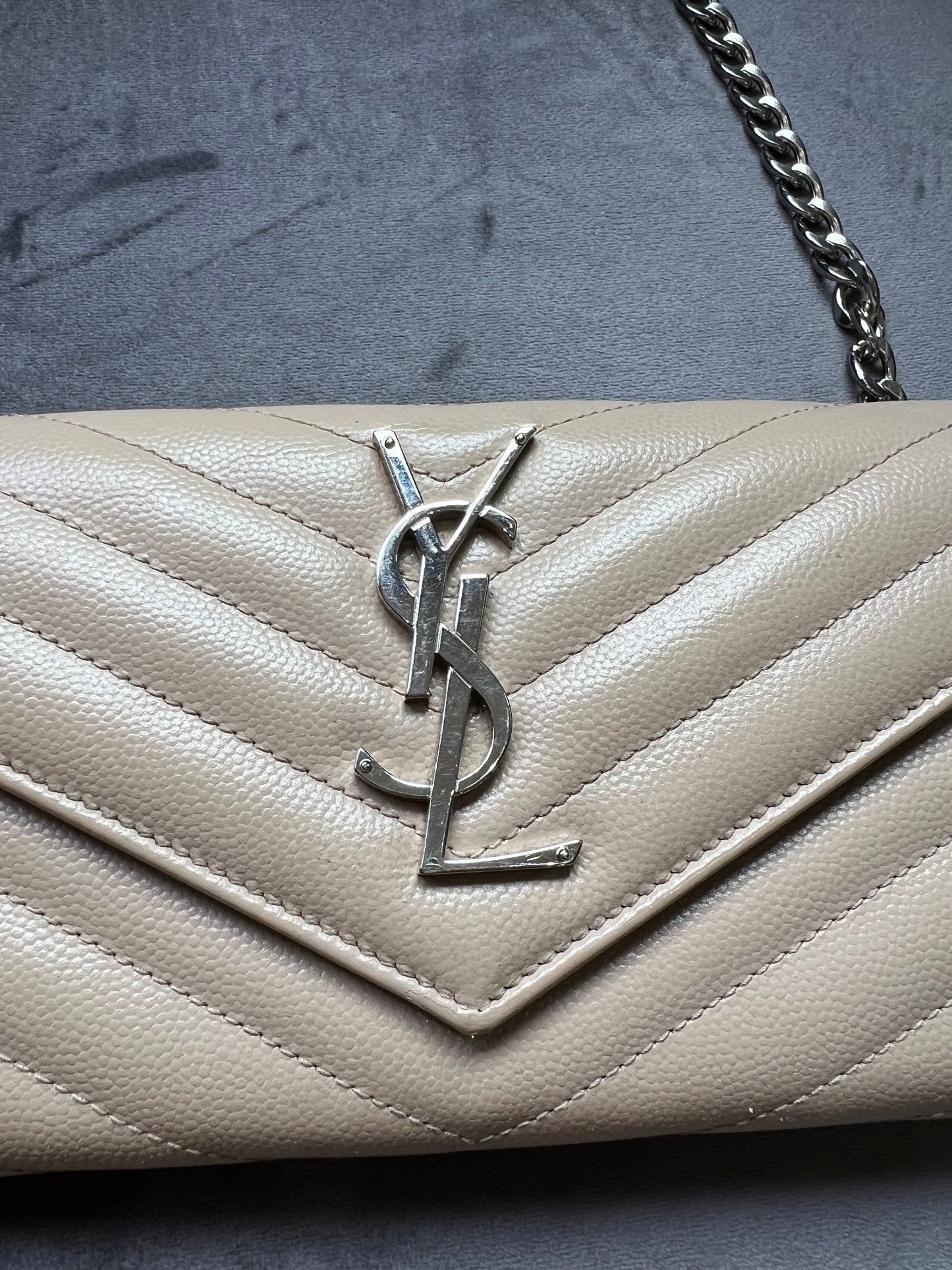 Beige YSL cassandre wallet on chain