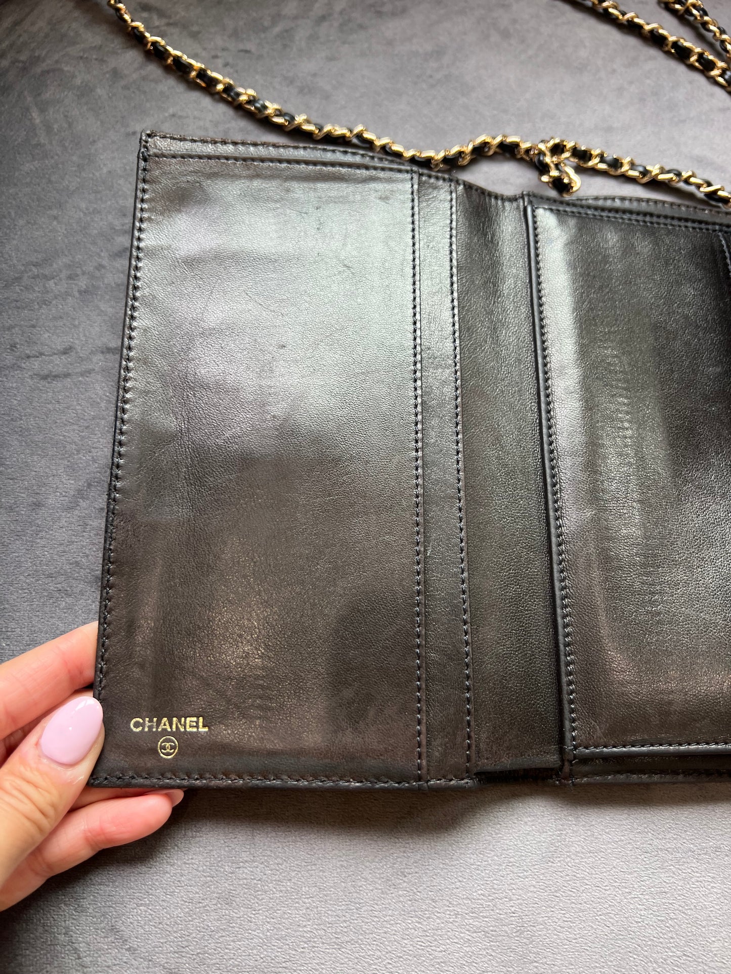 Chanel caviar black wallet on chain