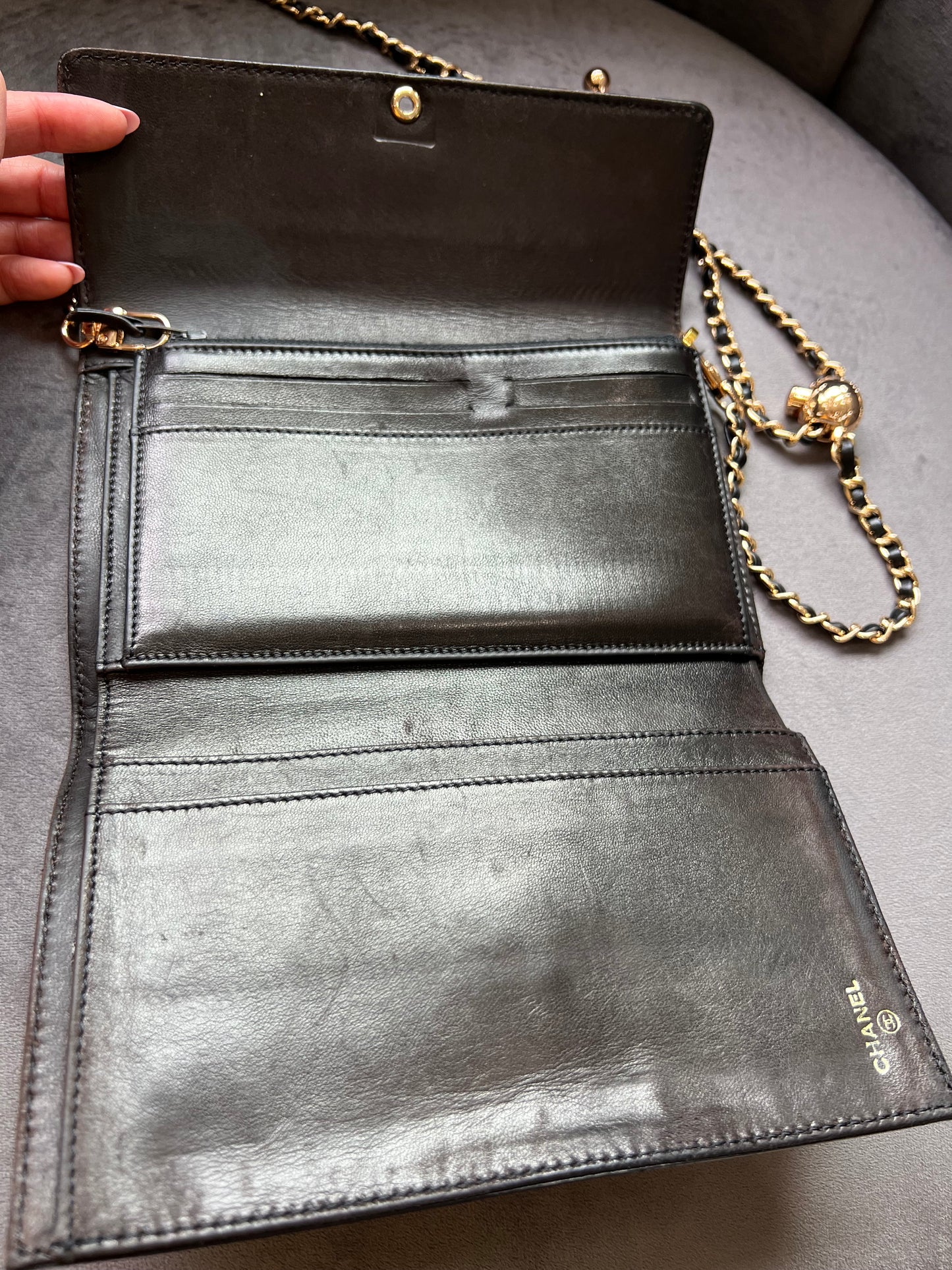 Chanel caviar black wallet on chain